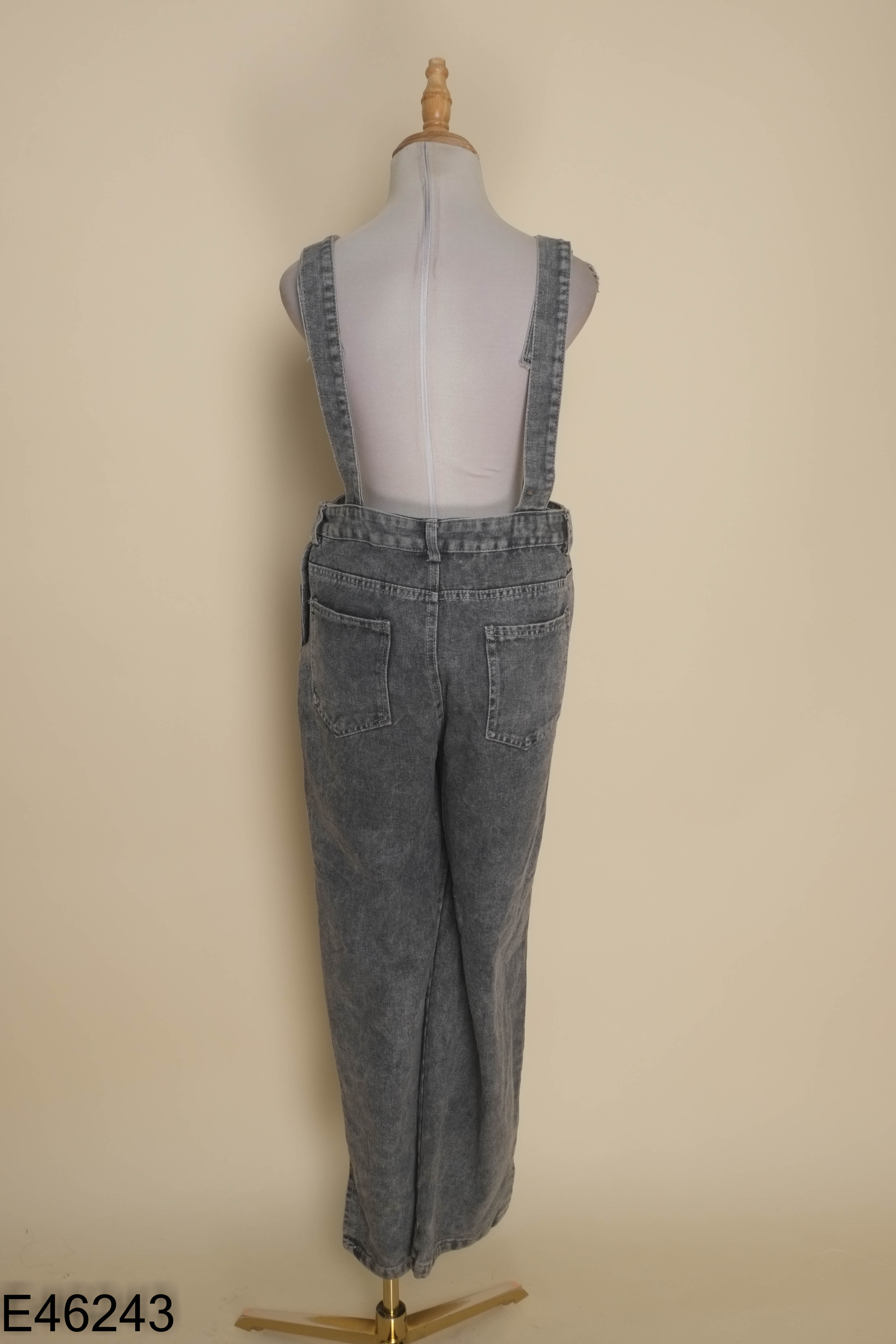 Yếm jeans xám