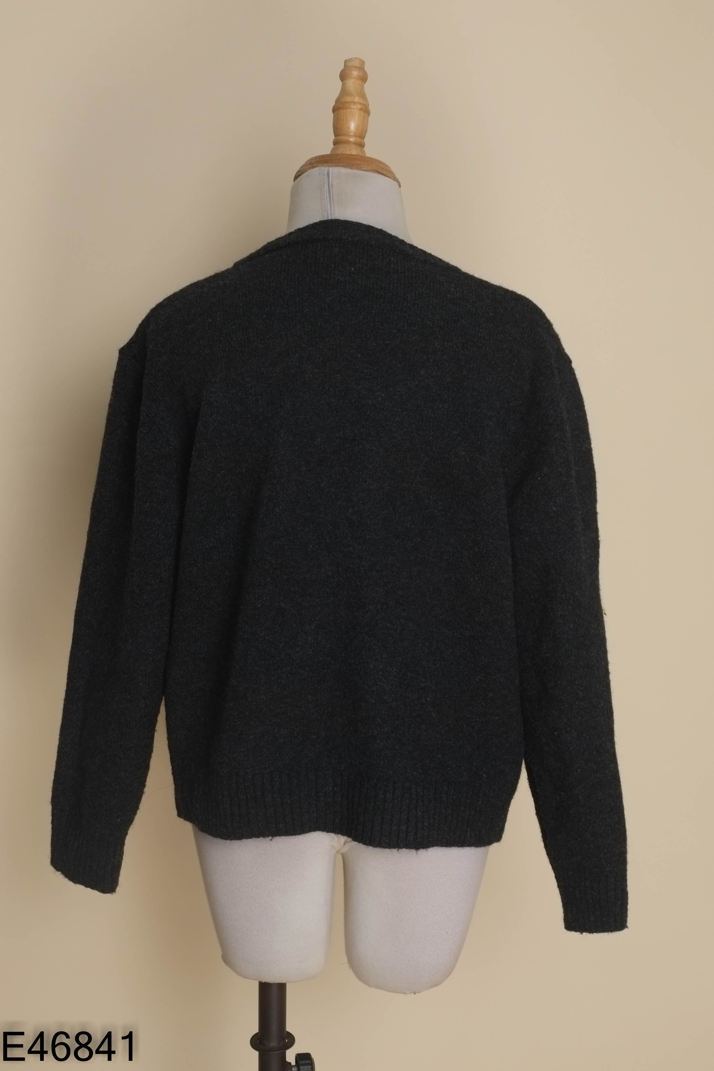 NEWTAG Áo len cardigan đen thoi đỏ