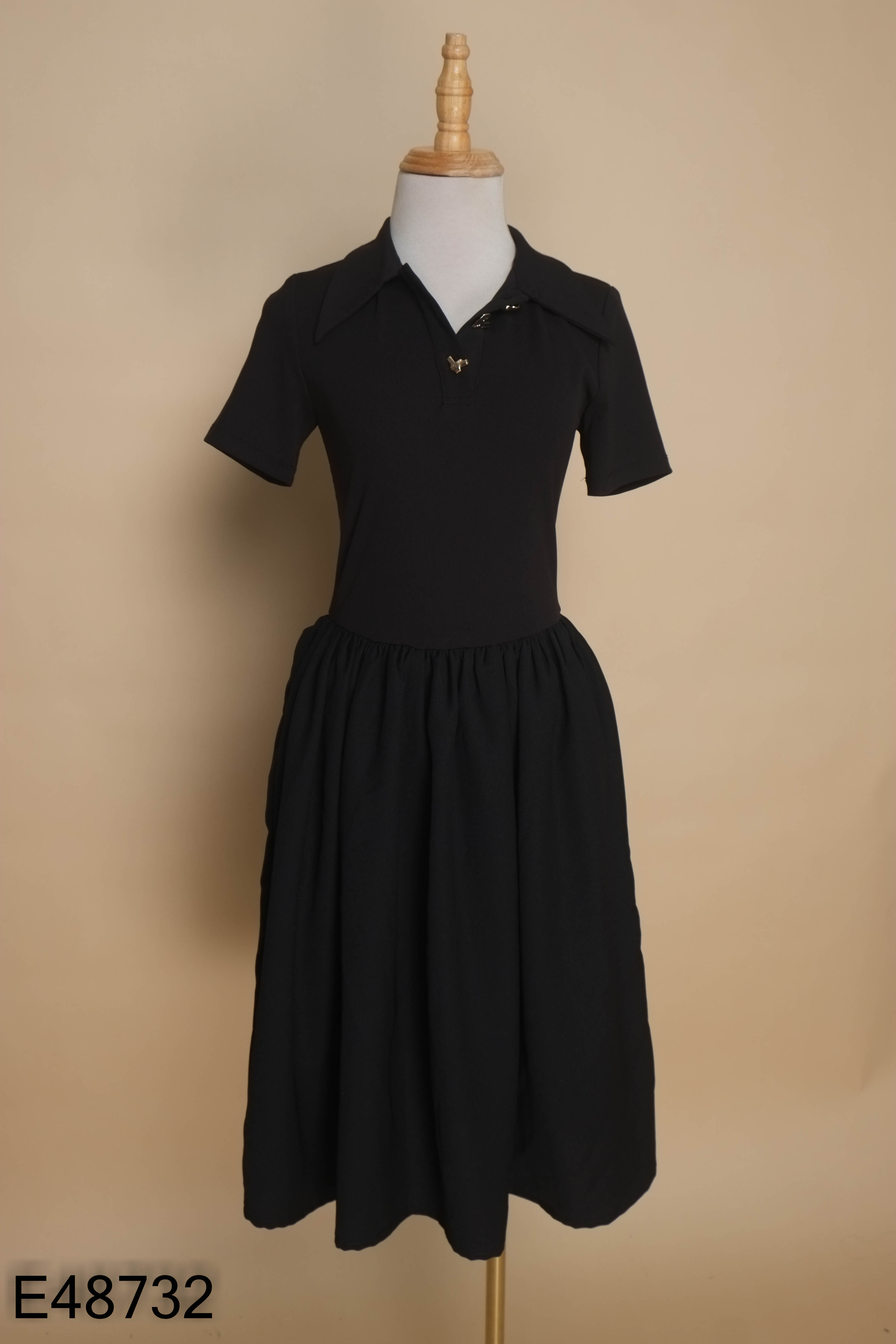 NEWTAG Váy đen SHEMODA trơn