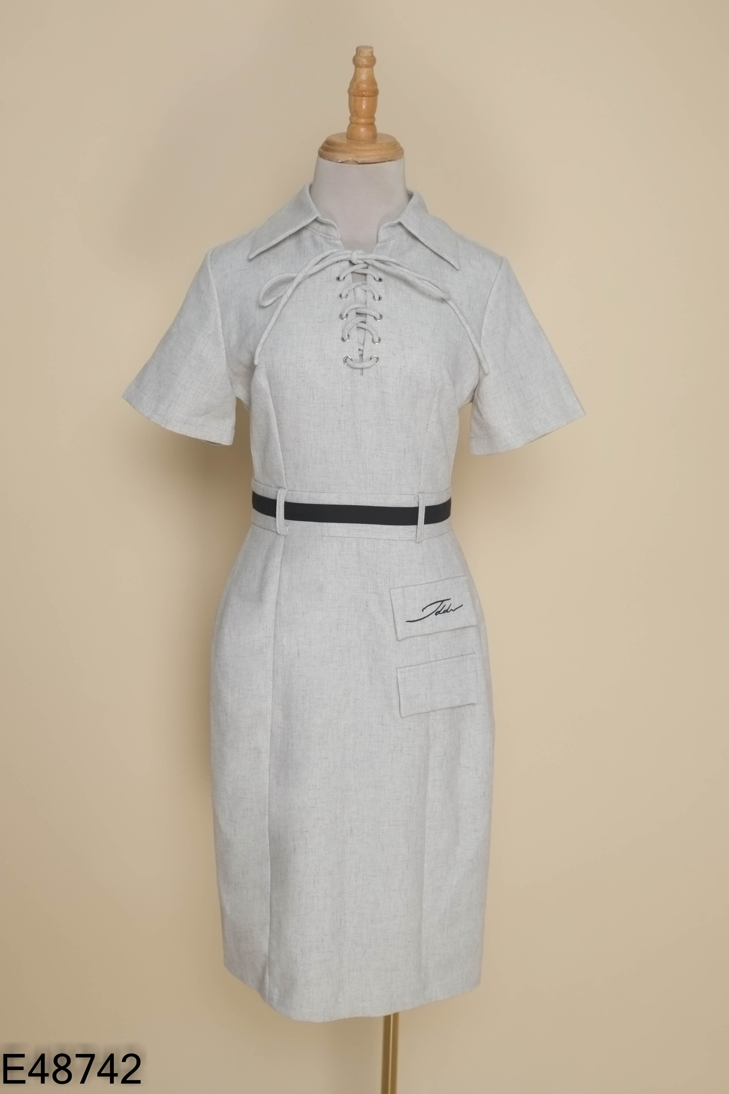 Váy ANIIN CLOTHING xám tiêu