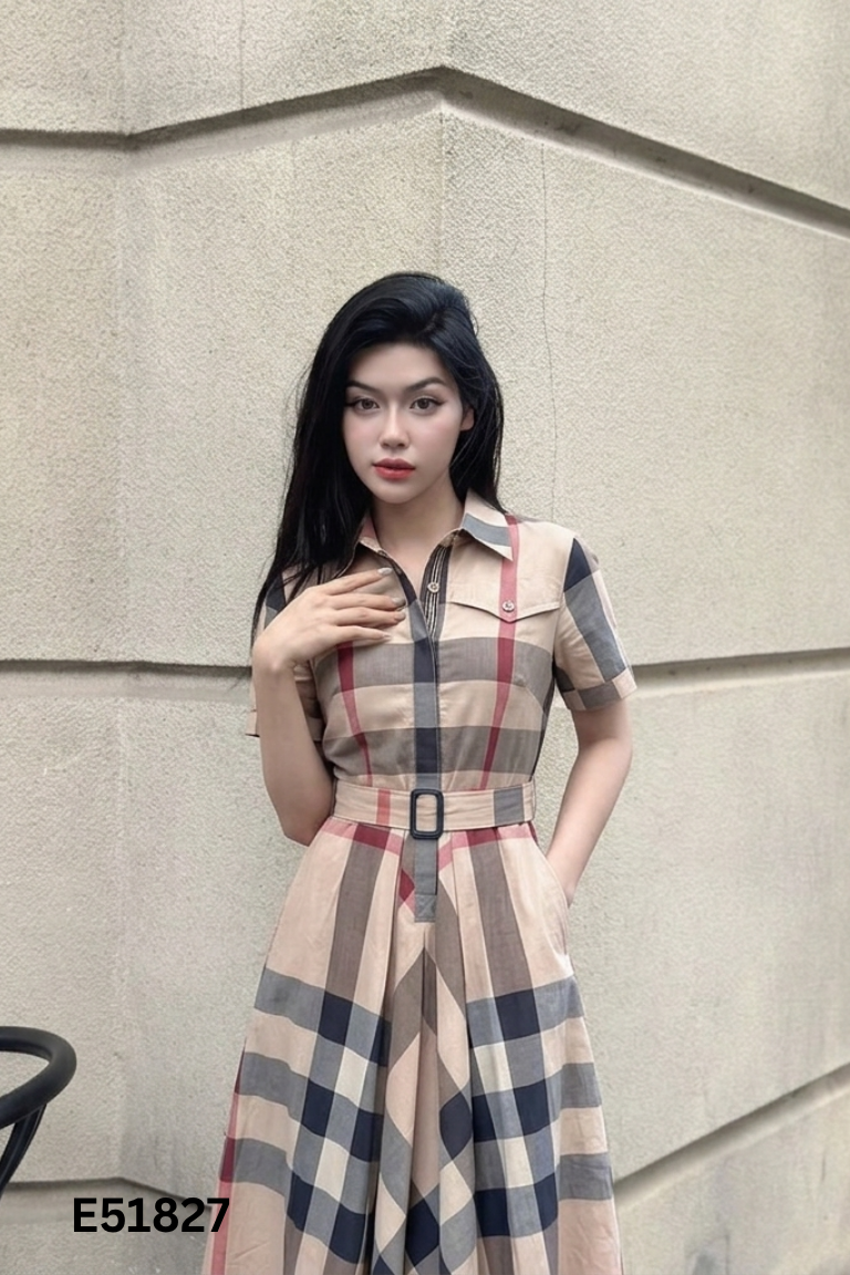 Váy nâu kẻ đen đỏ BREAKCHIC phối sơ mi