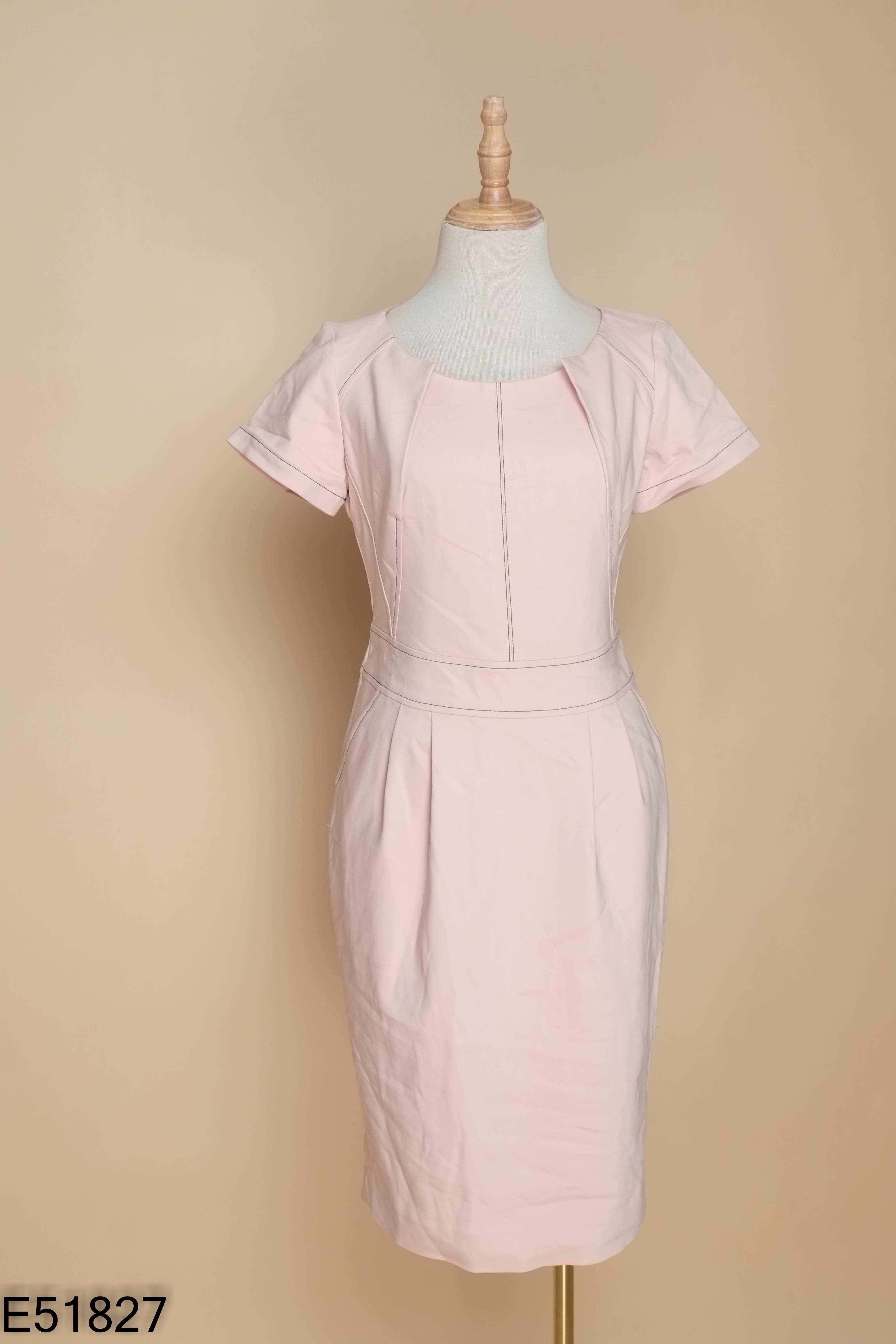 NEWTAG Váy hồng S.PEARL viền chỉ đen