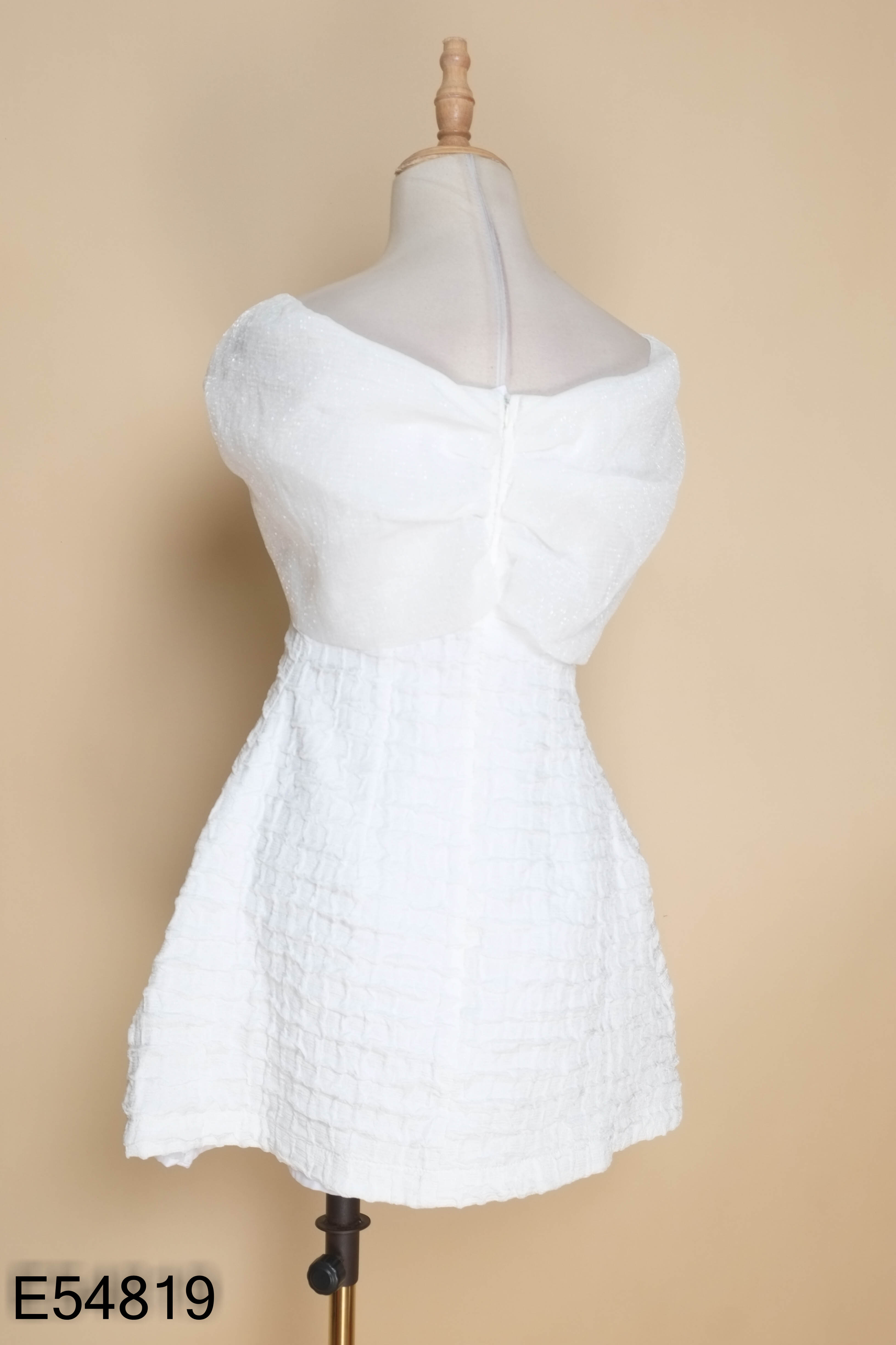 Váy trắng 3CE BOUTIQUE nhún phối nơ ngực