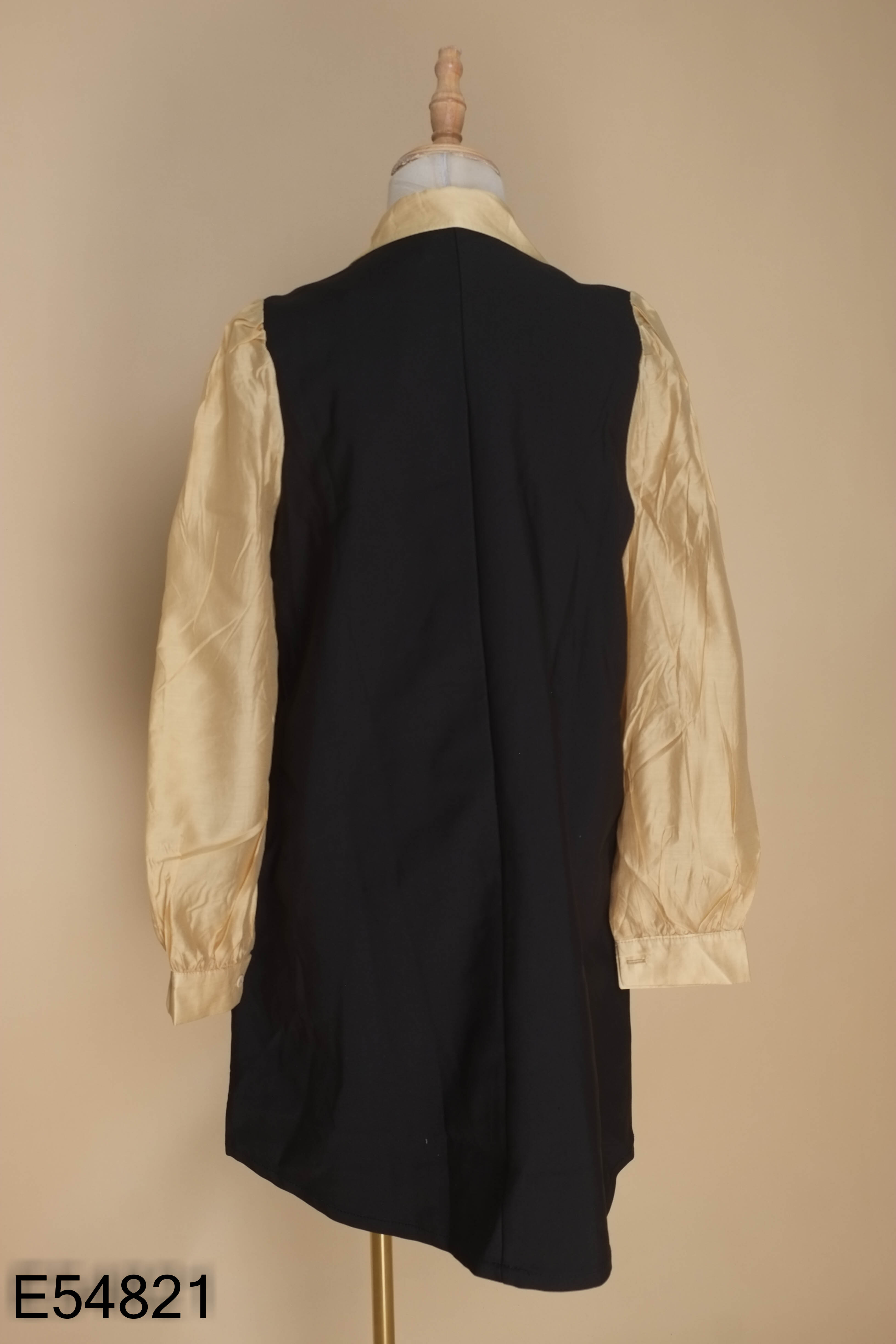 NEWTAG váy đen NH CLOTHING đính ngọc