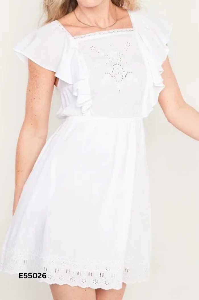 Váy OLD NAVY trắng phối ren