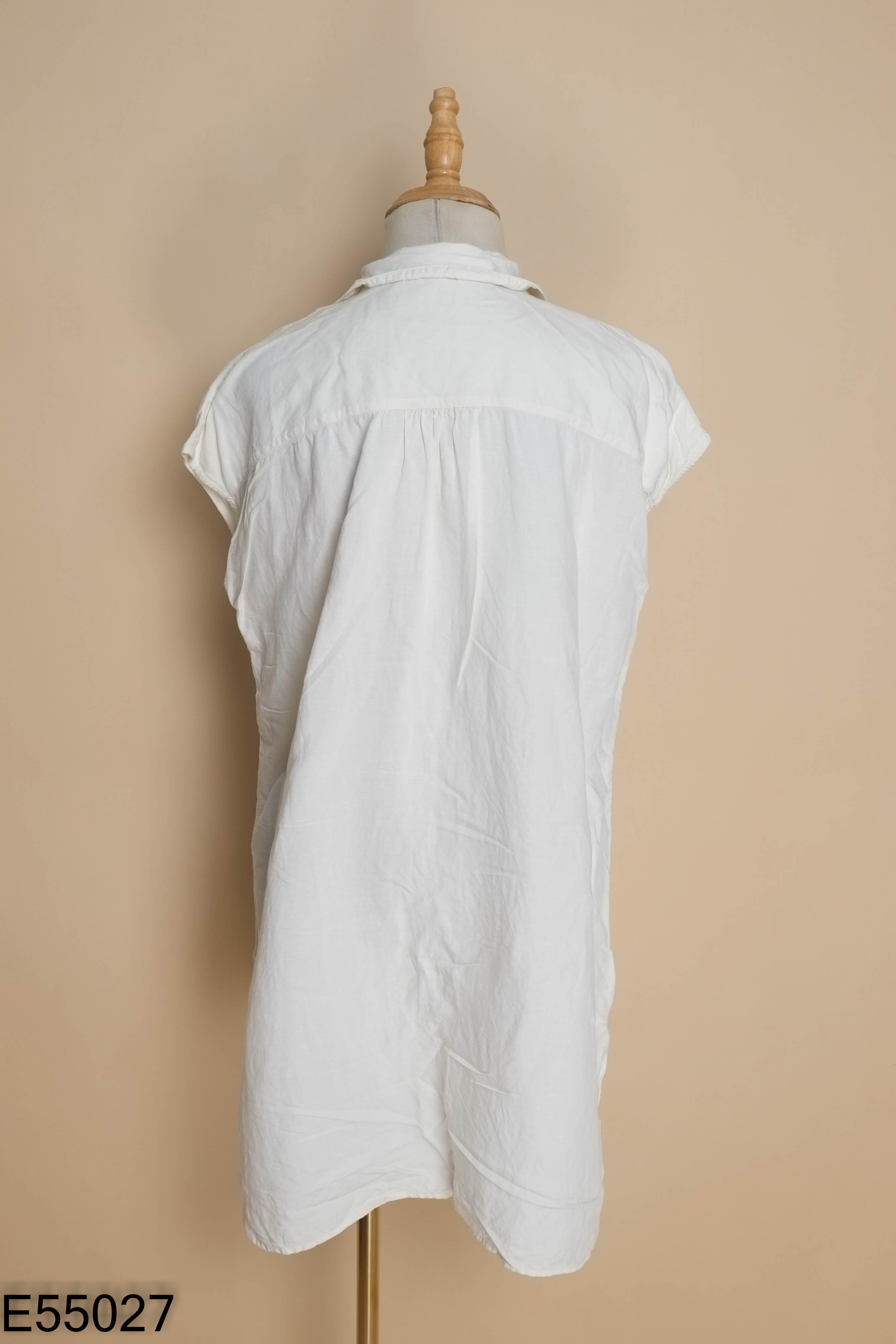 Váy UNIQLO linen be suông
