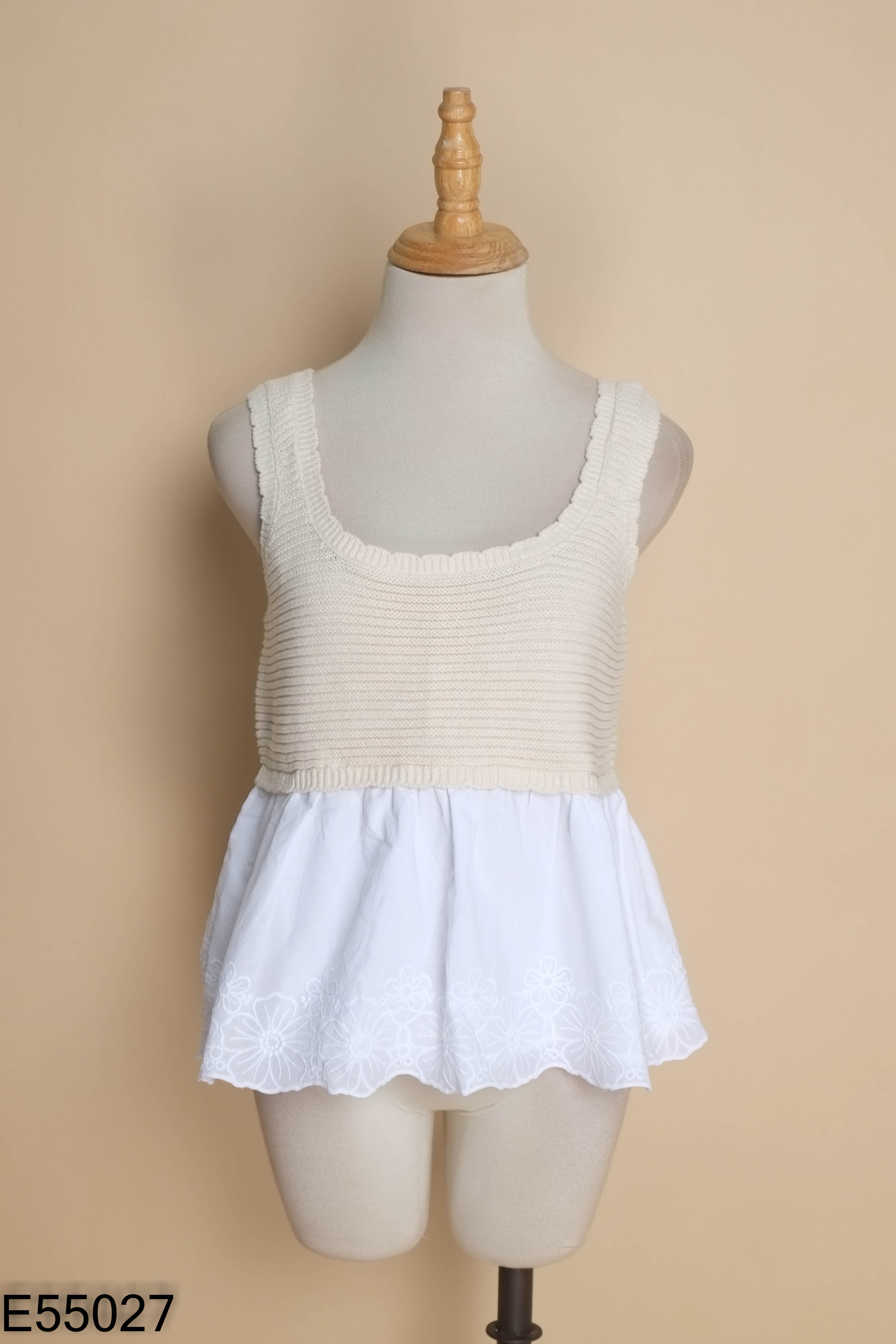 Áo HAUTE HIPPIE len be phối trắng
