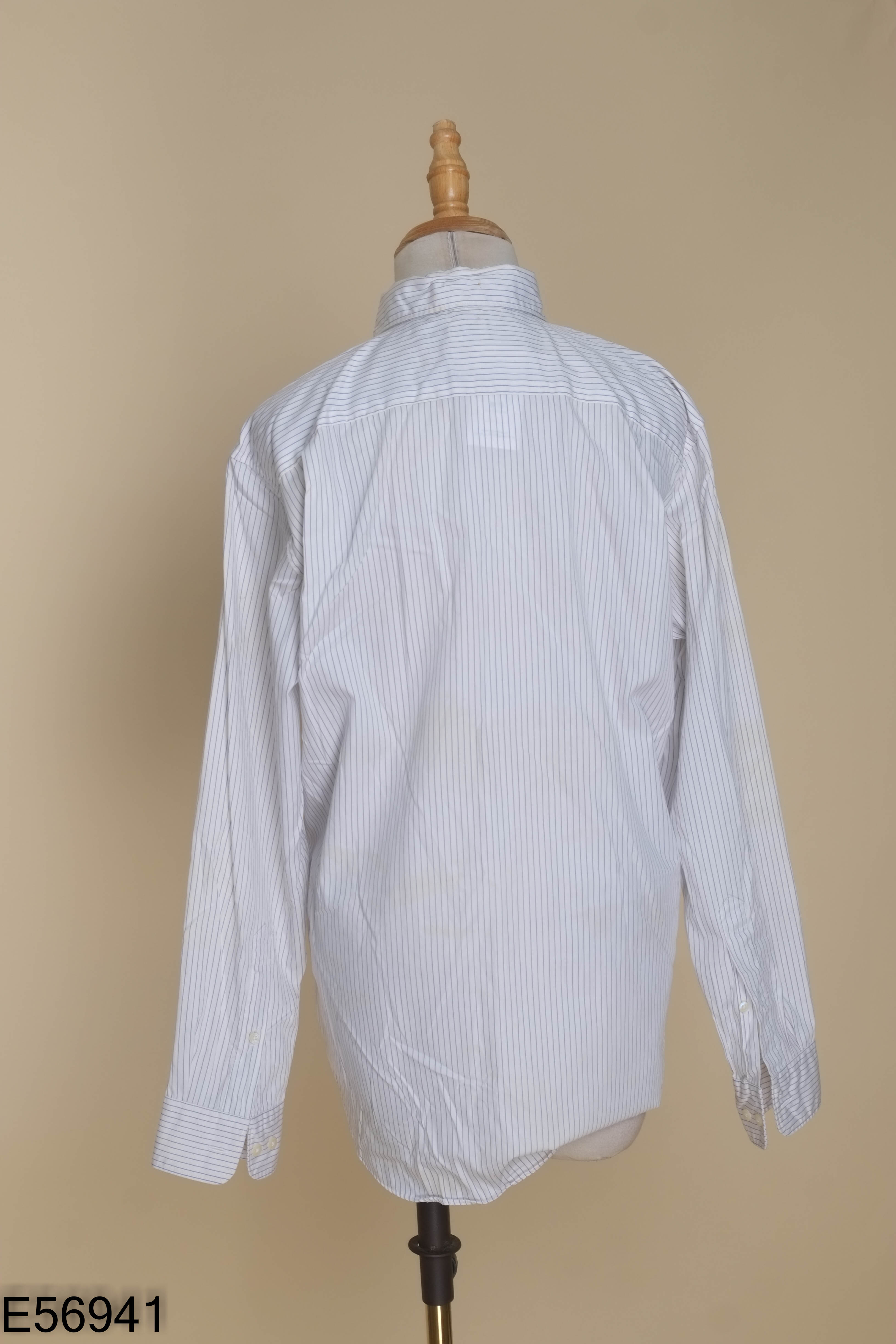 Áo sơ mi UNIQLO trắng kẻ