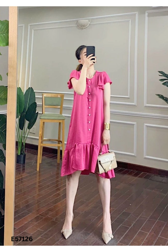 Váy lụa hồng bèo