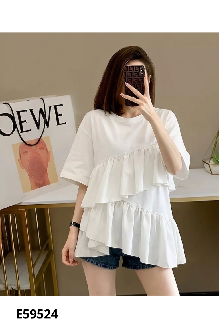 Áo trắng phối xếp tầng