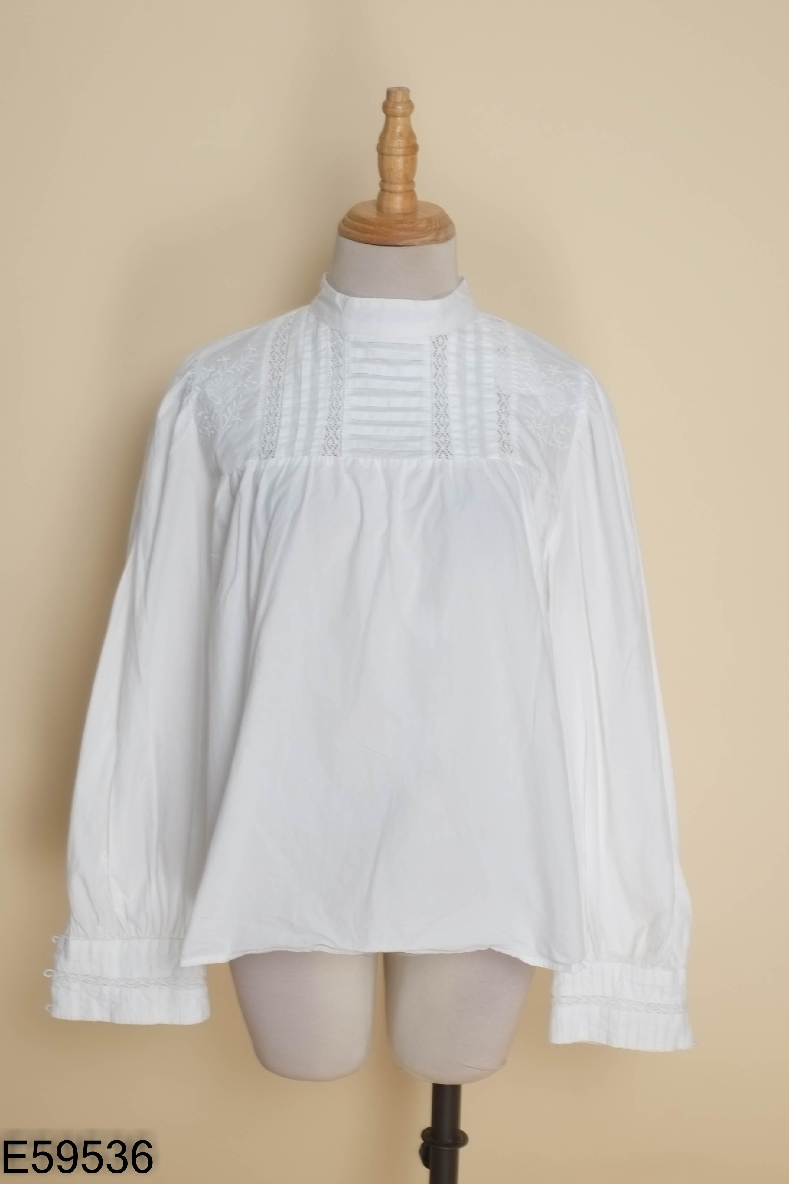 Áo babydoll trắng ZARA phối ren