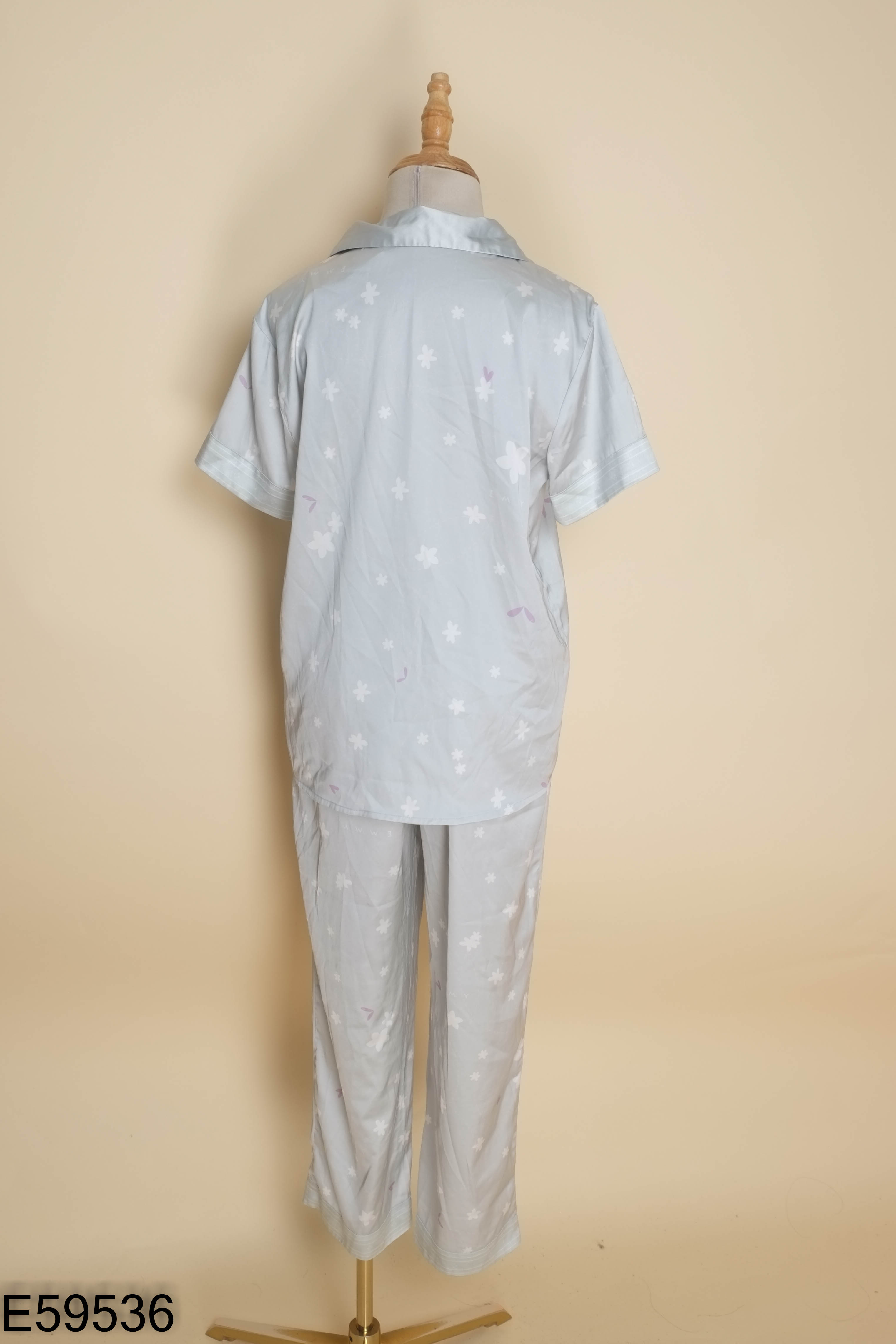 Set ngủ lụa xanh EMMY+quần