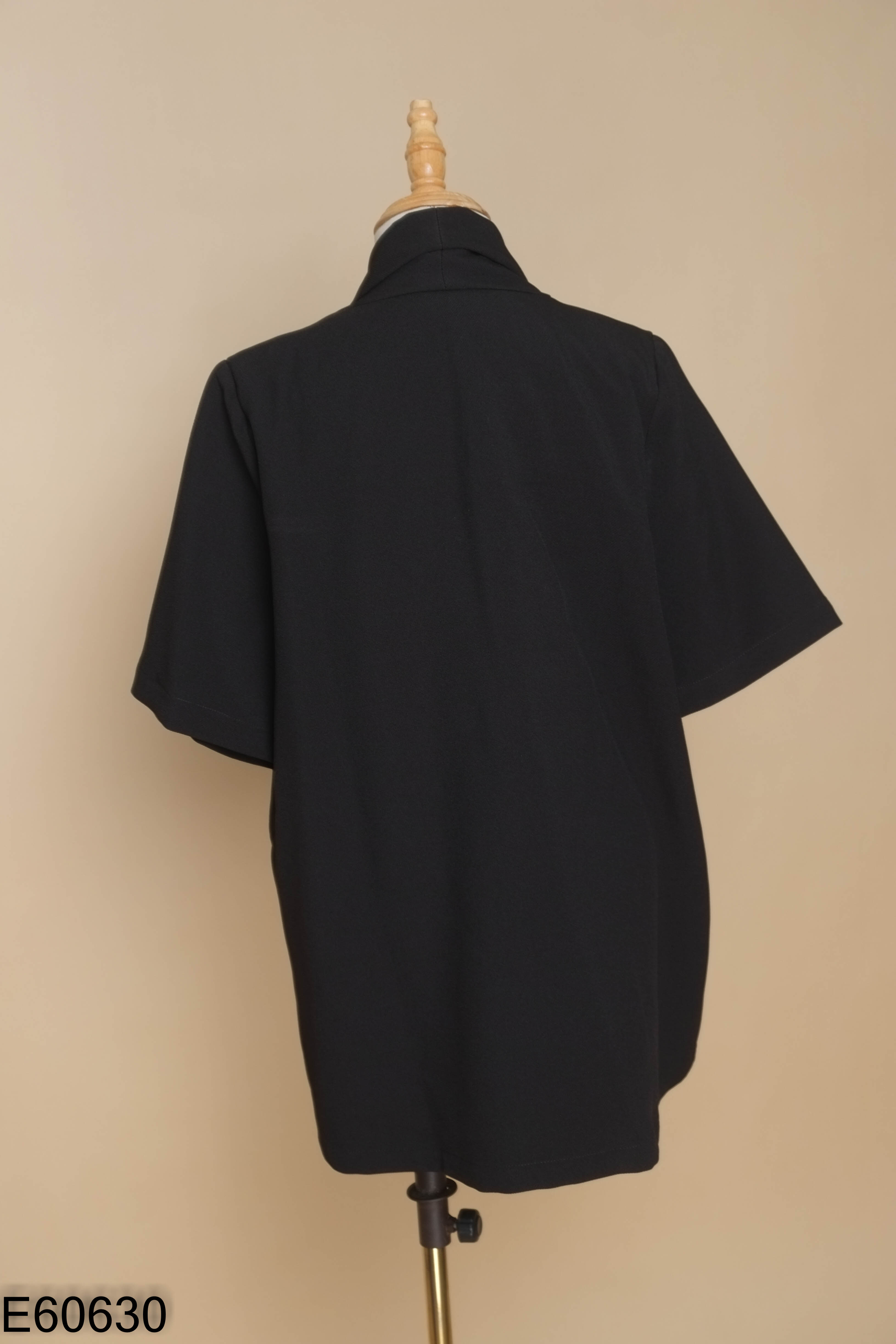 NEWTAG Áo BIMI cổ vest đen