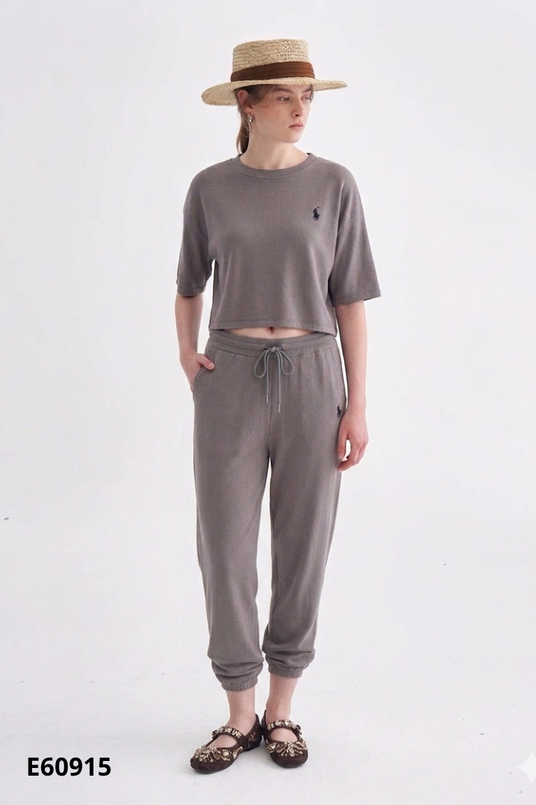 Set xám áo thun + quần