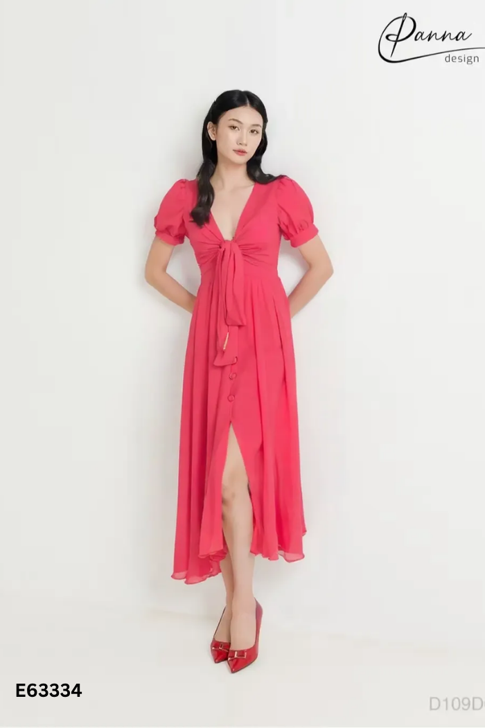 Váy dài đỏ trơn xoắn ngực