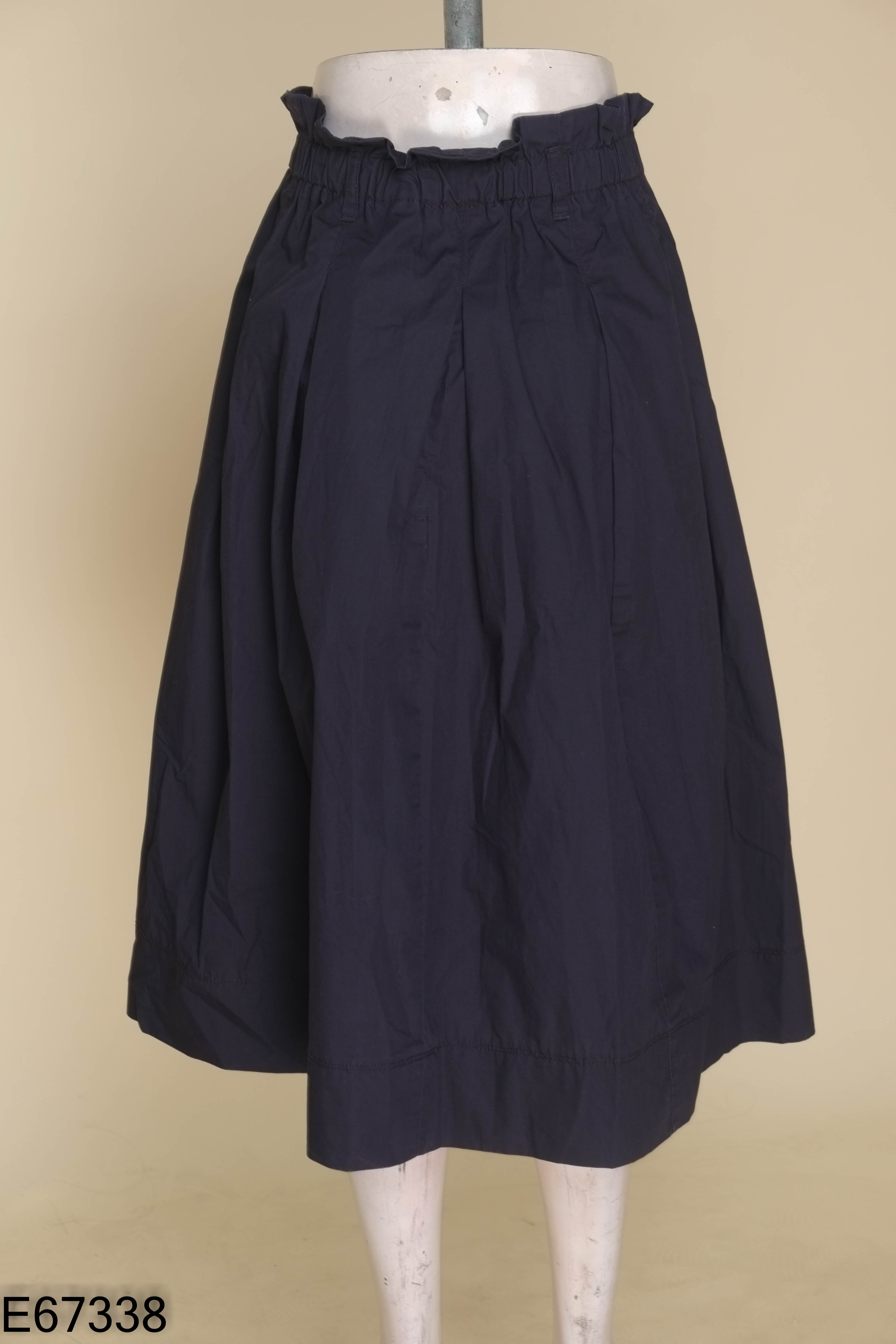 Chân váy xanh UNIQLO cạp chun