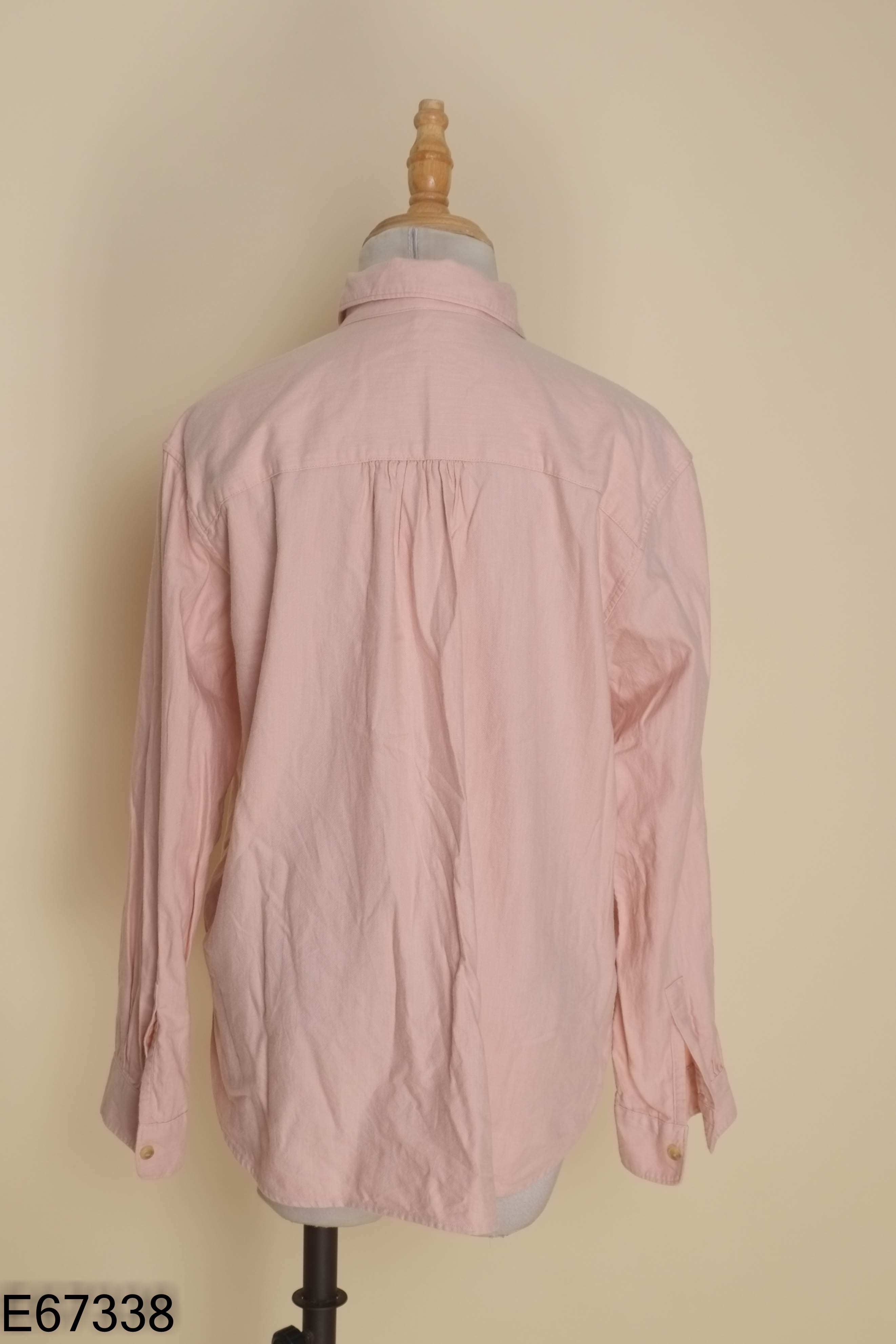 Áo sơ mi UNIQLO hồng trơn