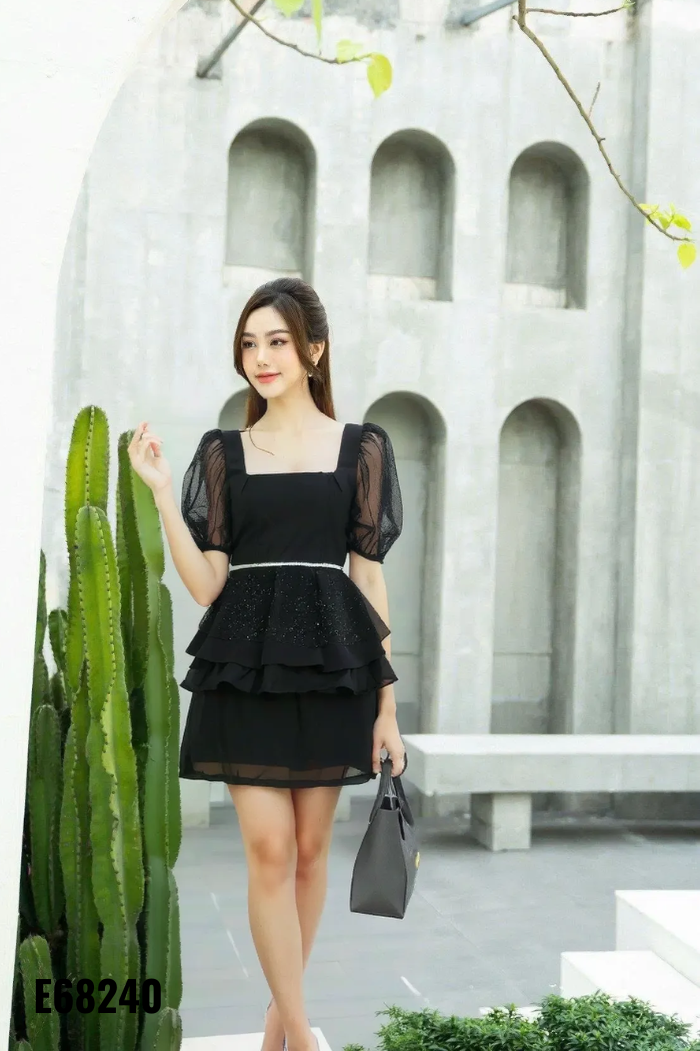 Váy VERSIZED đen phối lưới ánh nhũ
