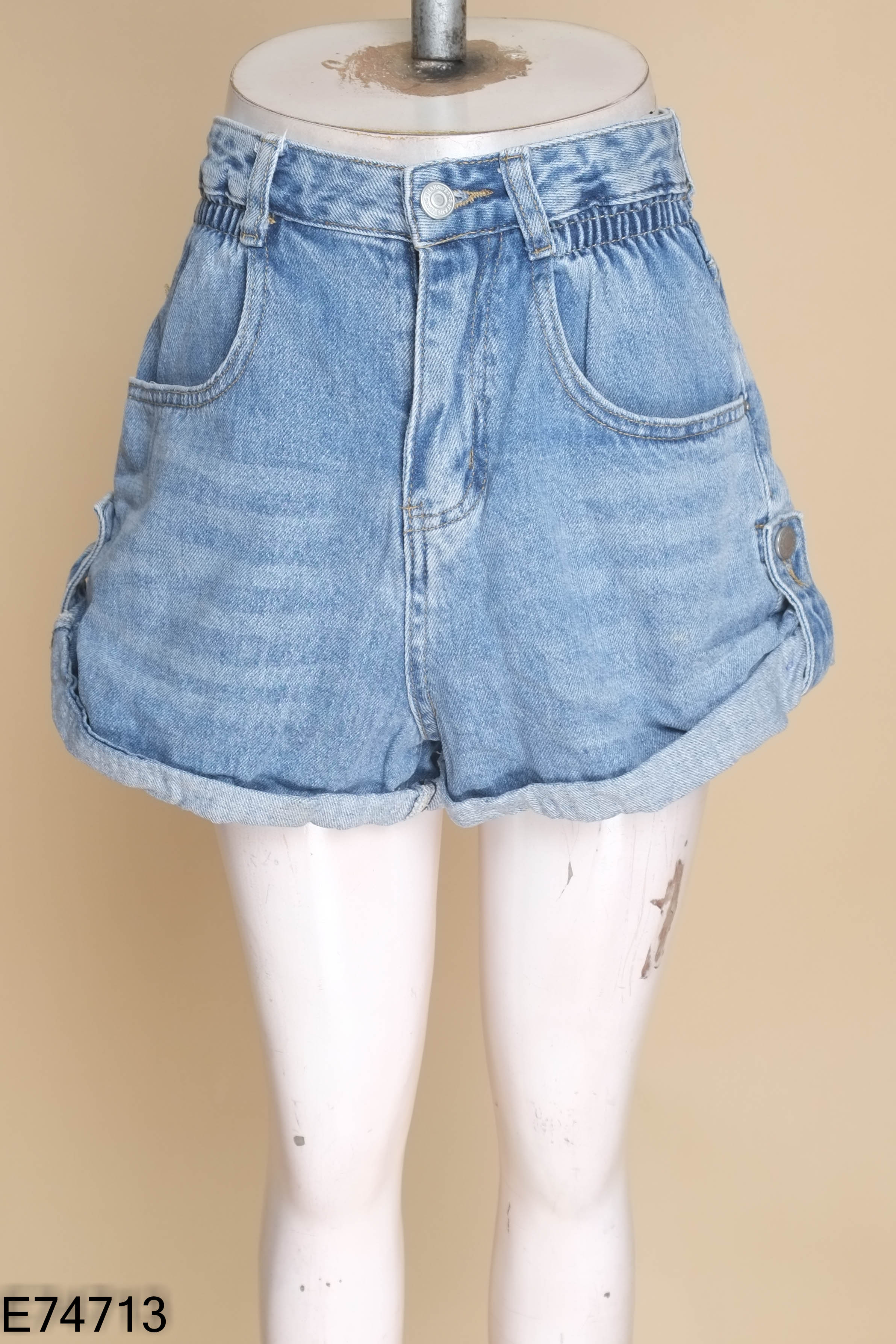 Quần shorts jeans xanh