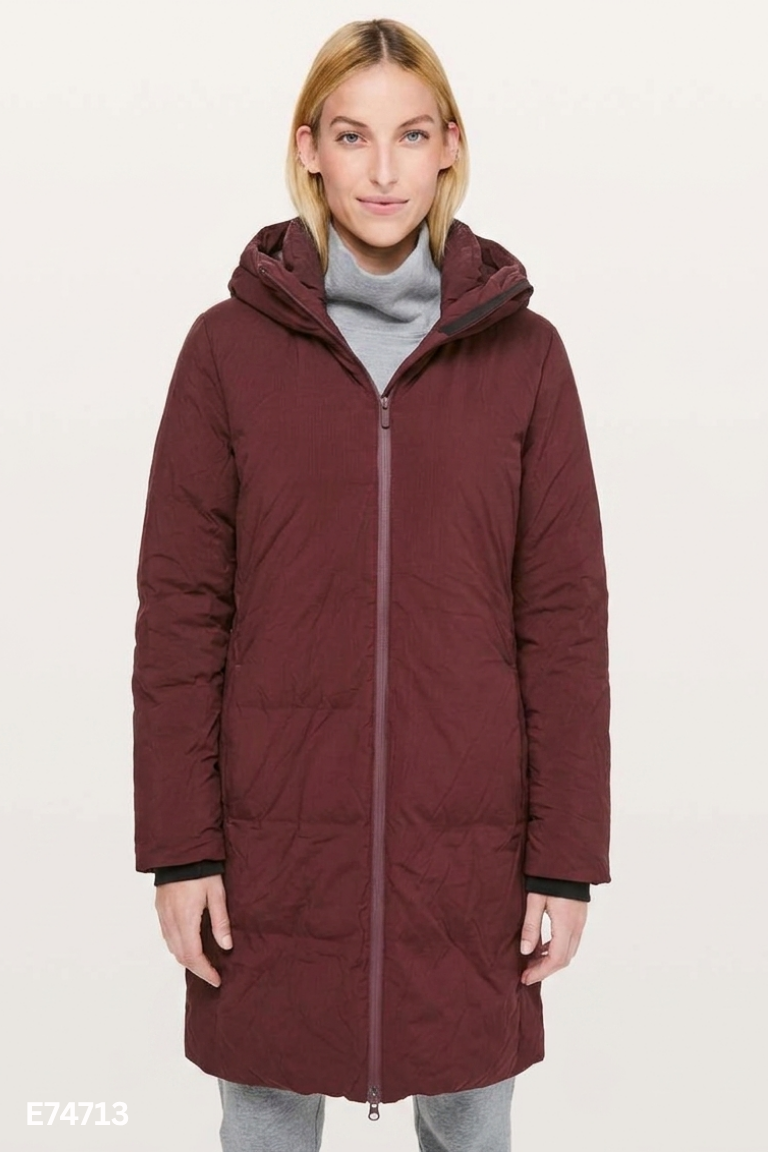 Áo khoác đỏ UNIQLO lông vũ