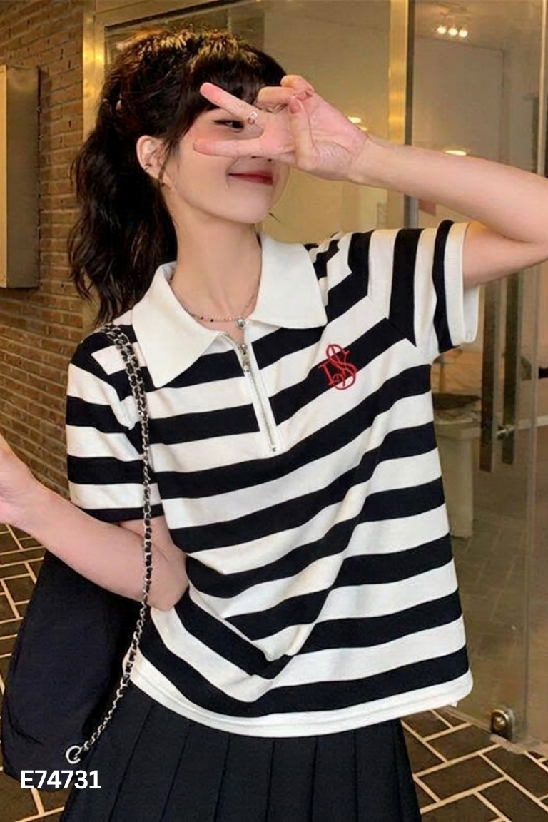 Áo polo len trắng kẻ đen