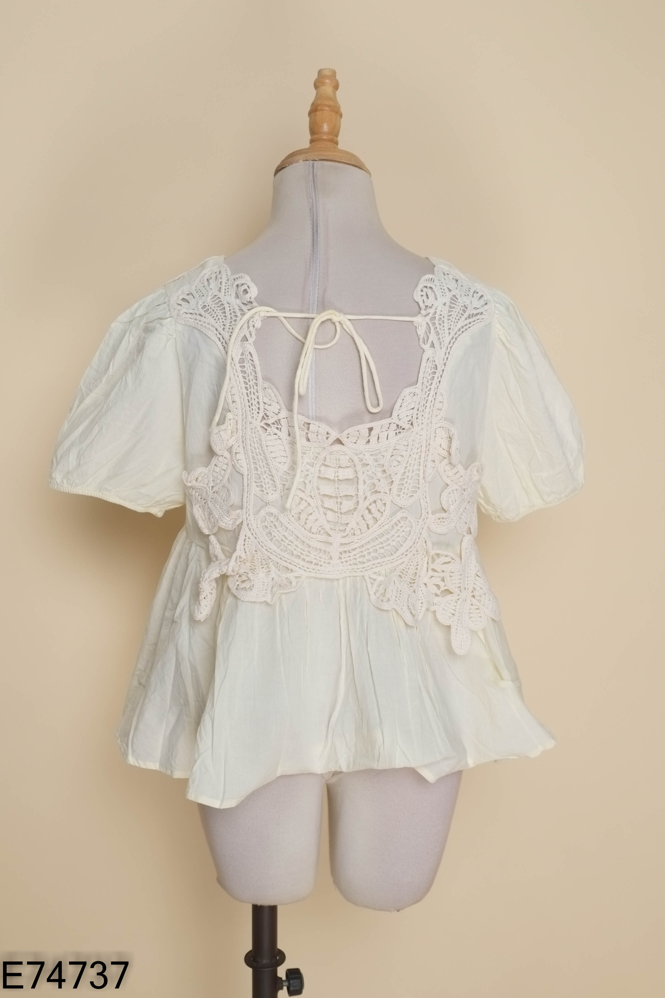 Áo babydoll be họa tiết thêu