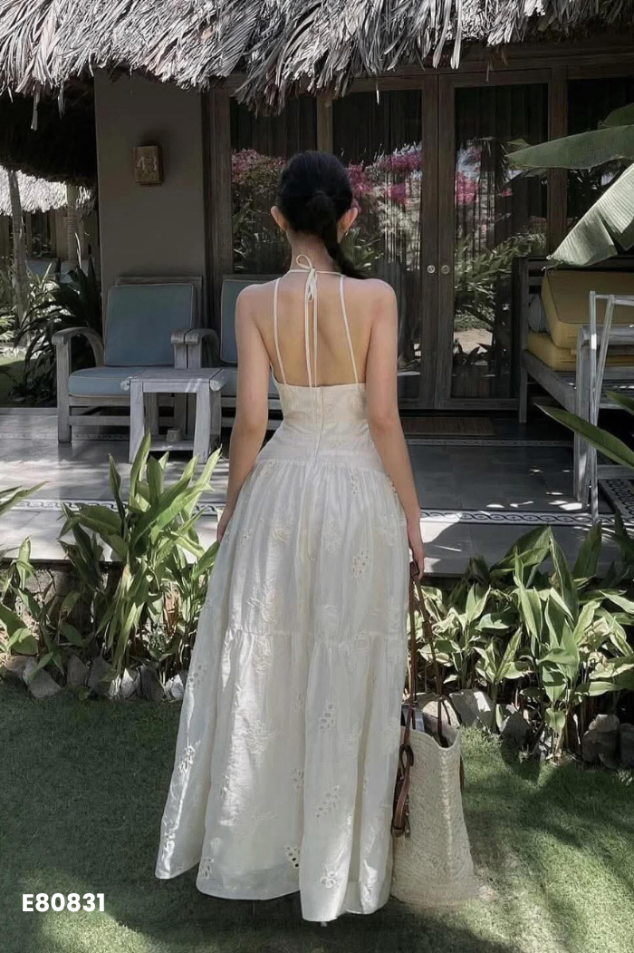 Váy CHILILUU voan be cổ yếm
