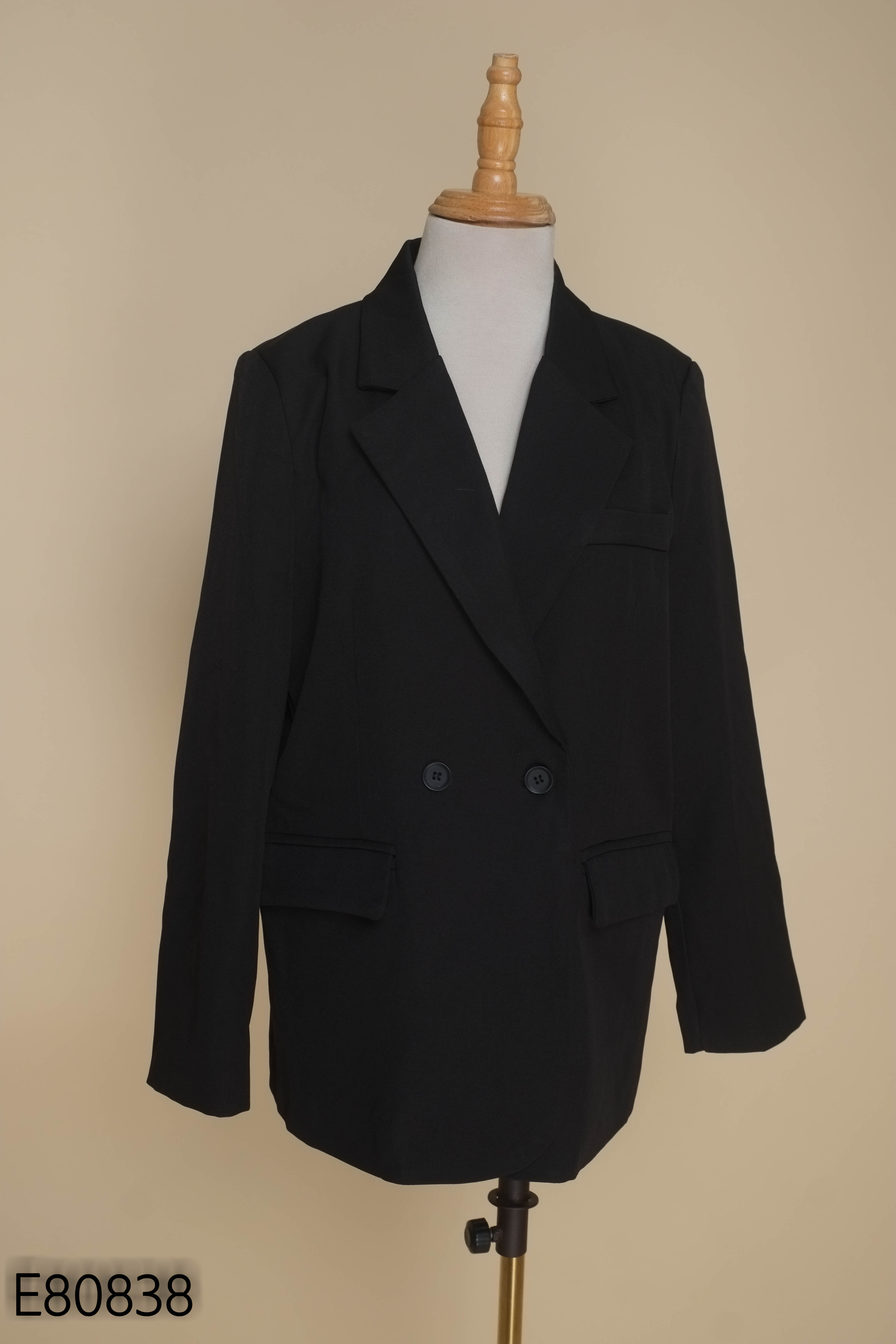 Áo blazer đen trơn