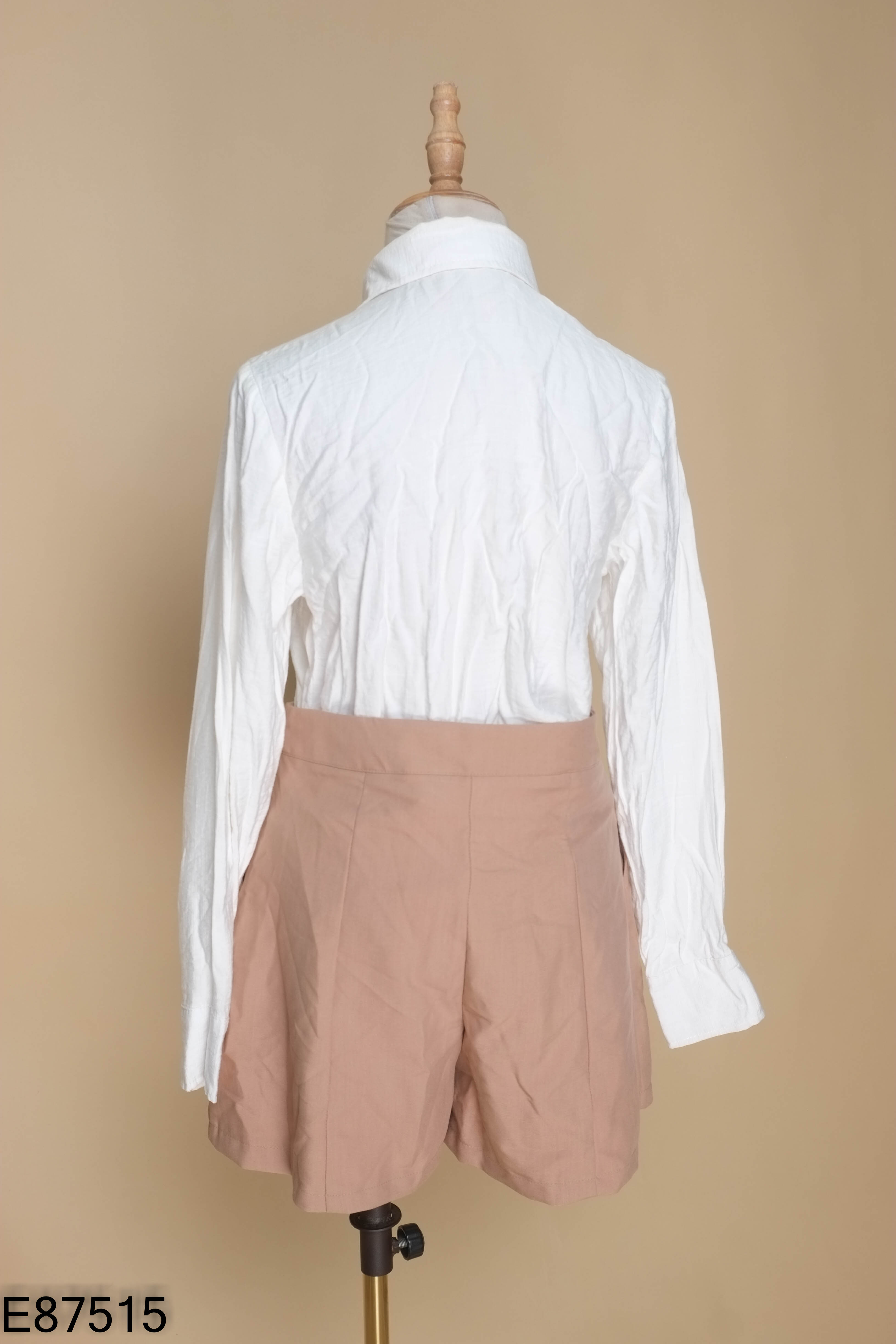 Set Áo sơ mi đũi trắng + quần shorts
