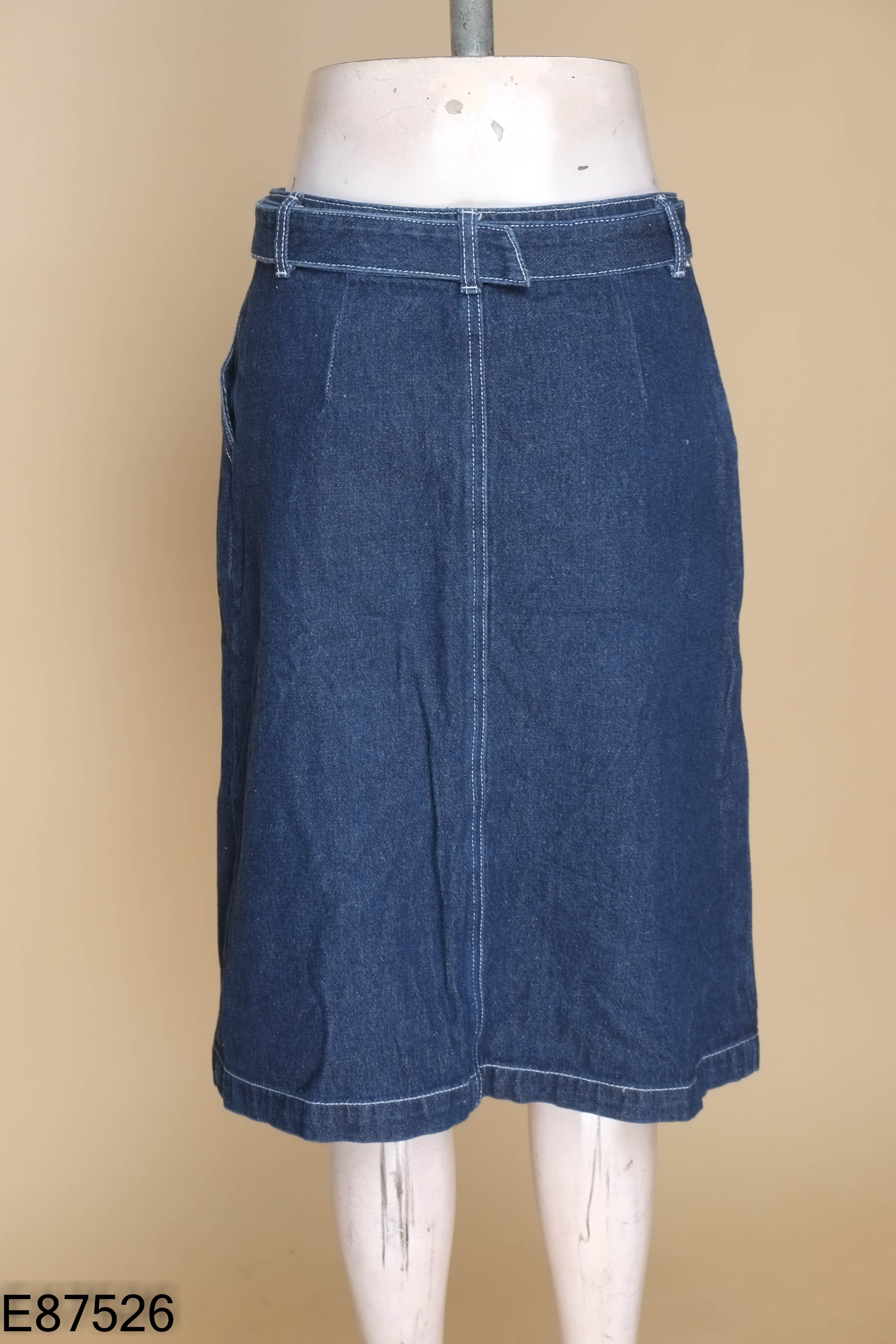 Chân váy jeans xanh phối đai