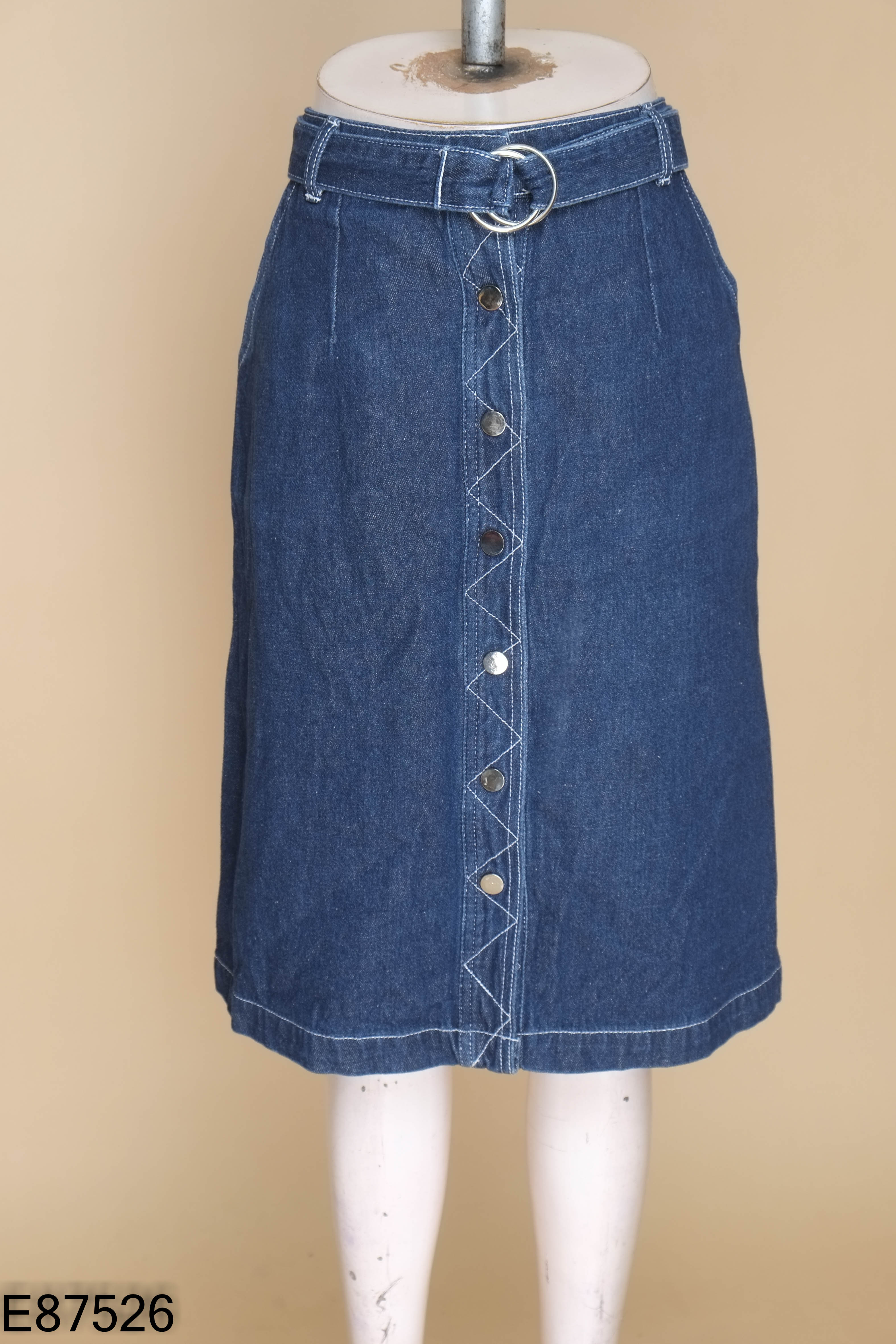 Chân váy jeans xanh phối đai