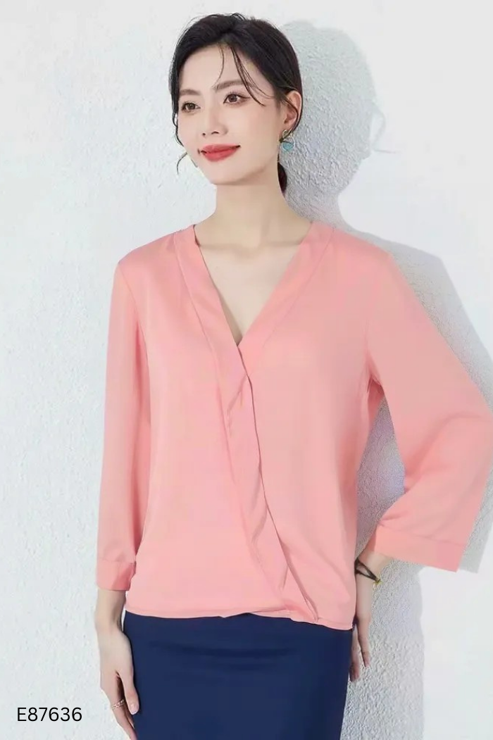 Áo hồng cổ V