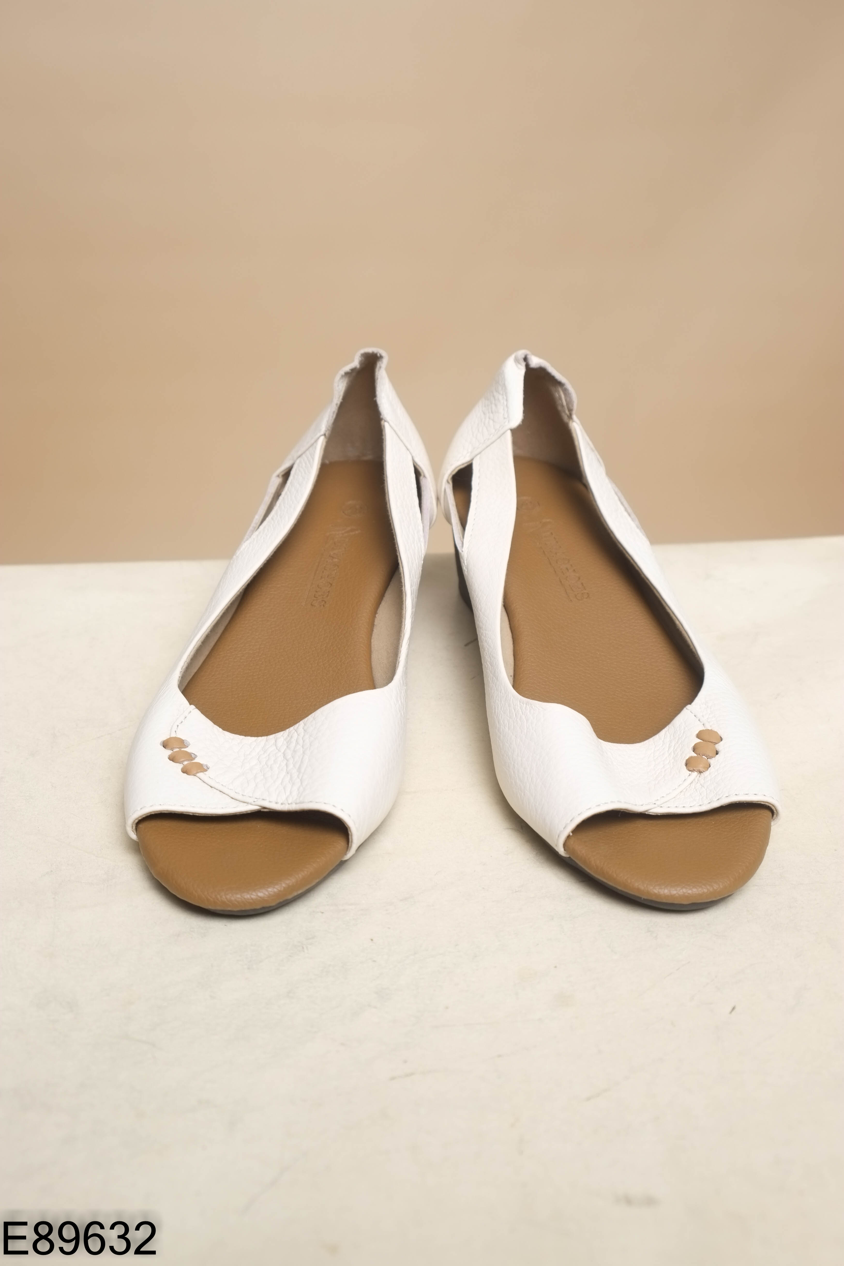 Giay LUNASHOES kem đế cao hở ngón