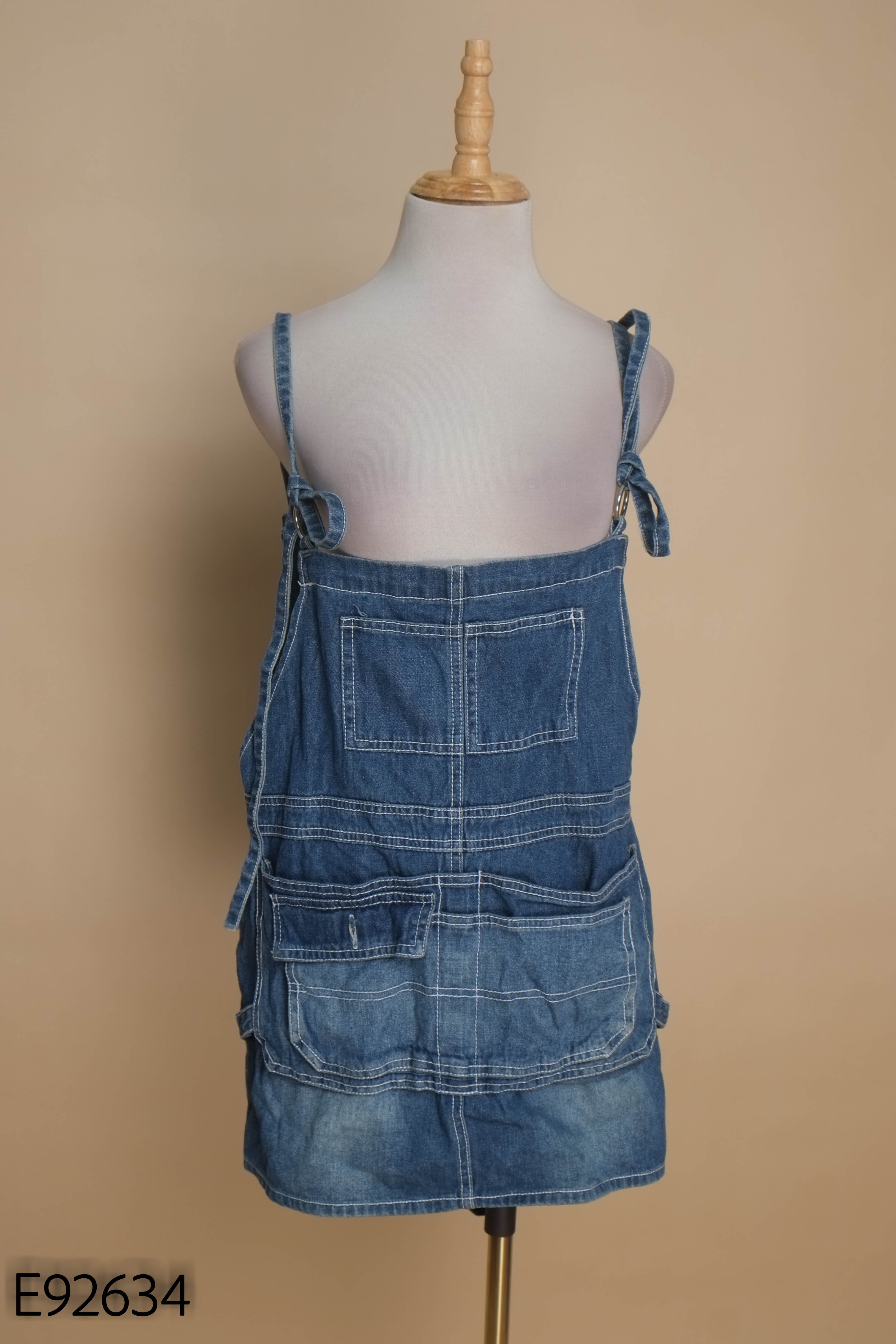 Jumpsuit Yếm jeans xanh suông ngắn