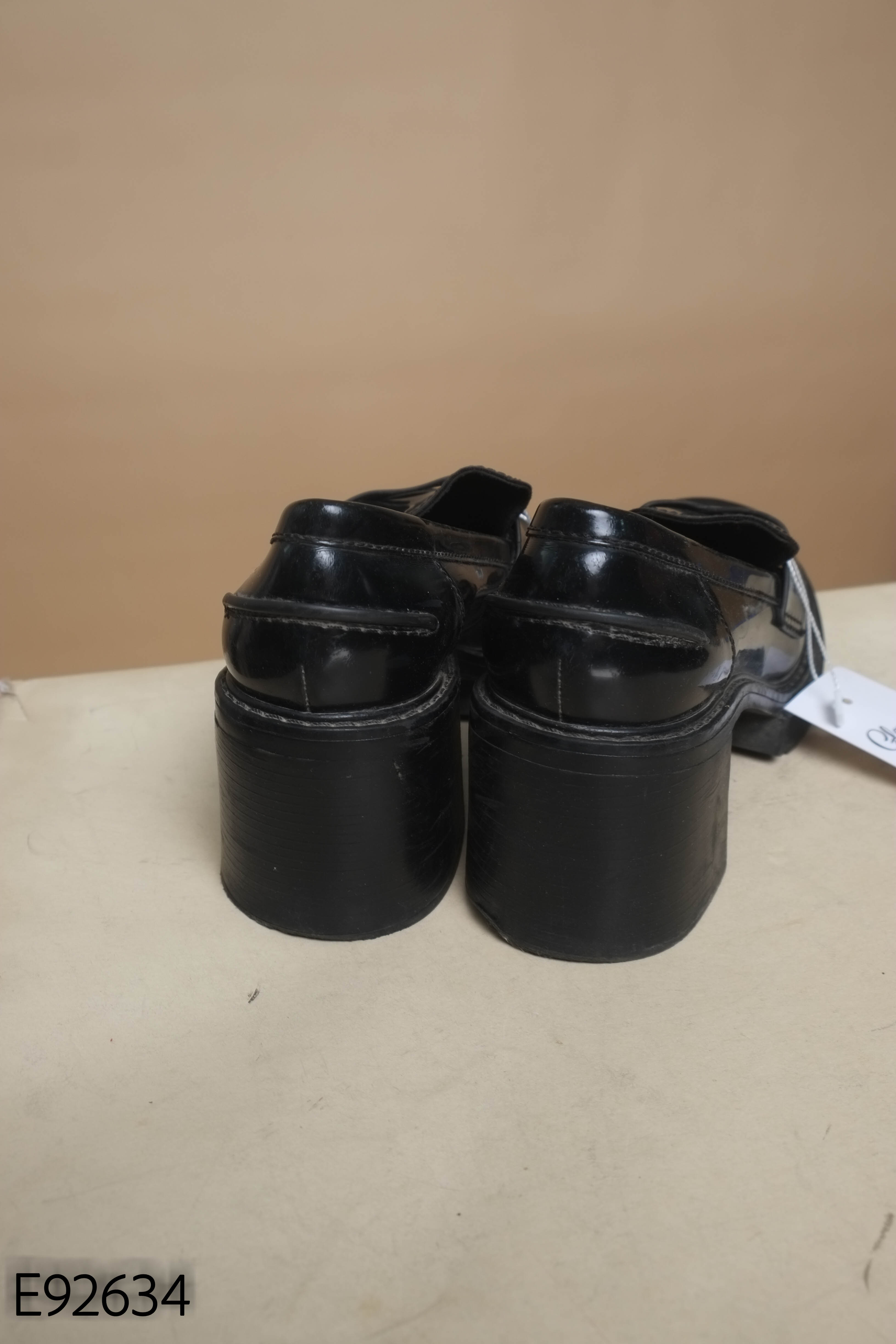 Giày lolita đen CHARLES & KEITH cao gót