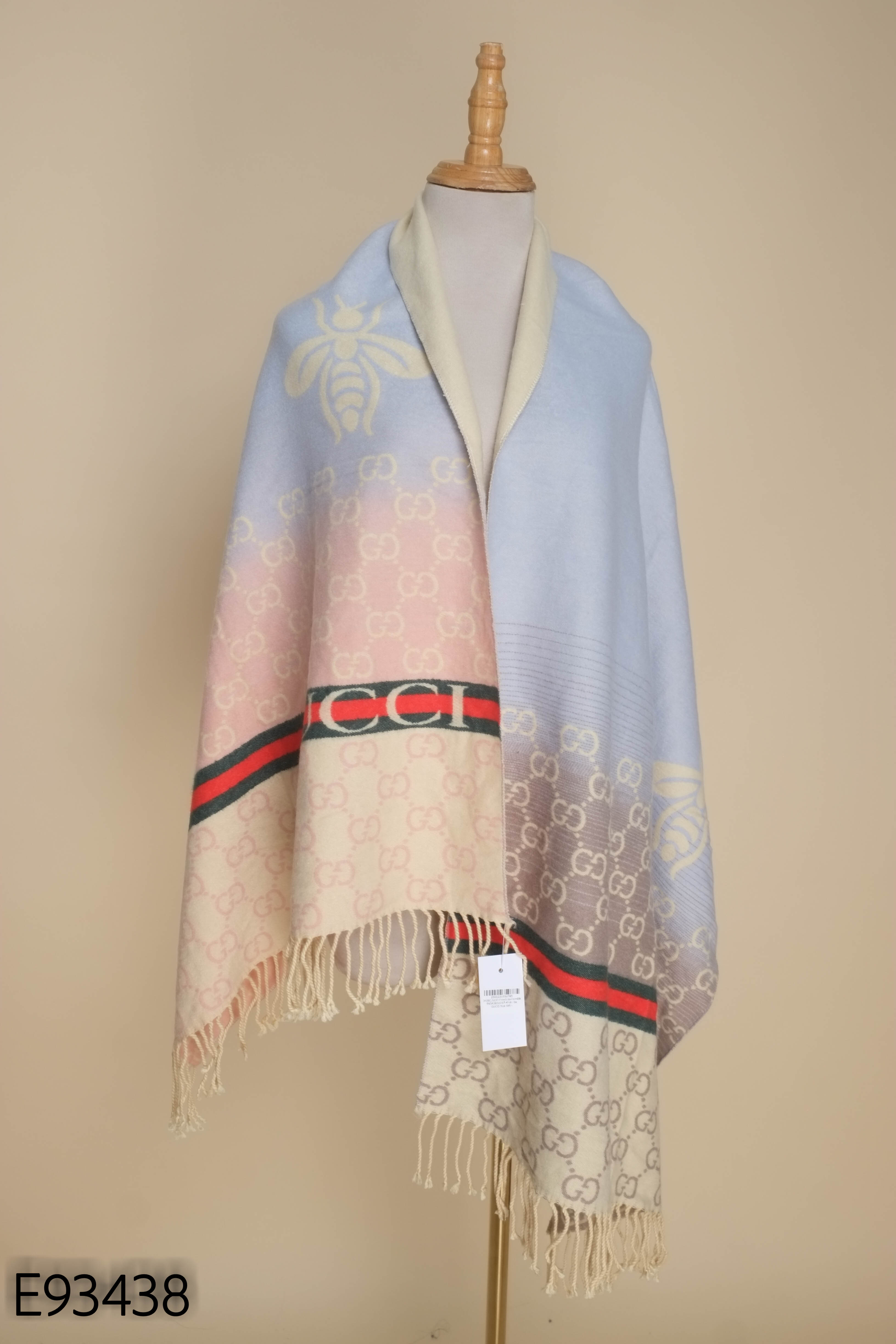 Khăn be GUCCI họa tiết