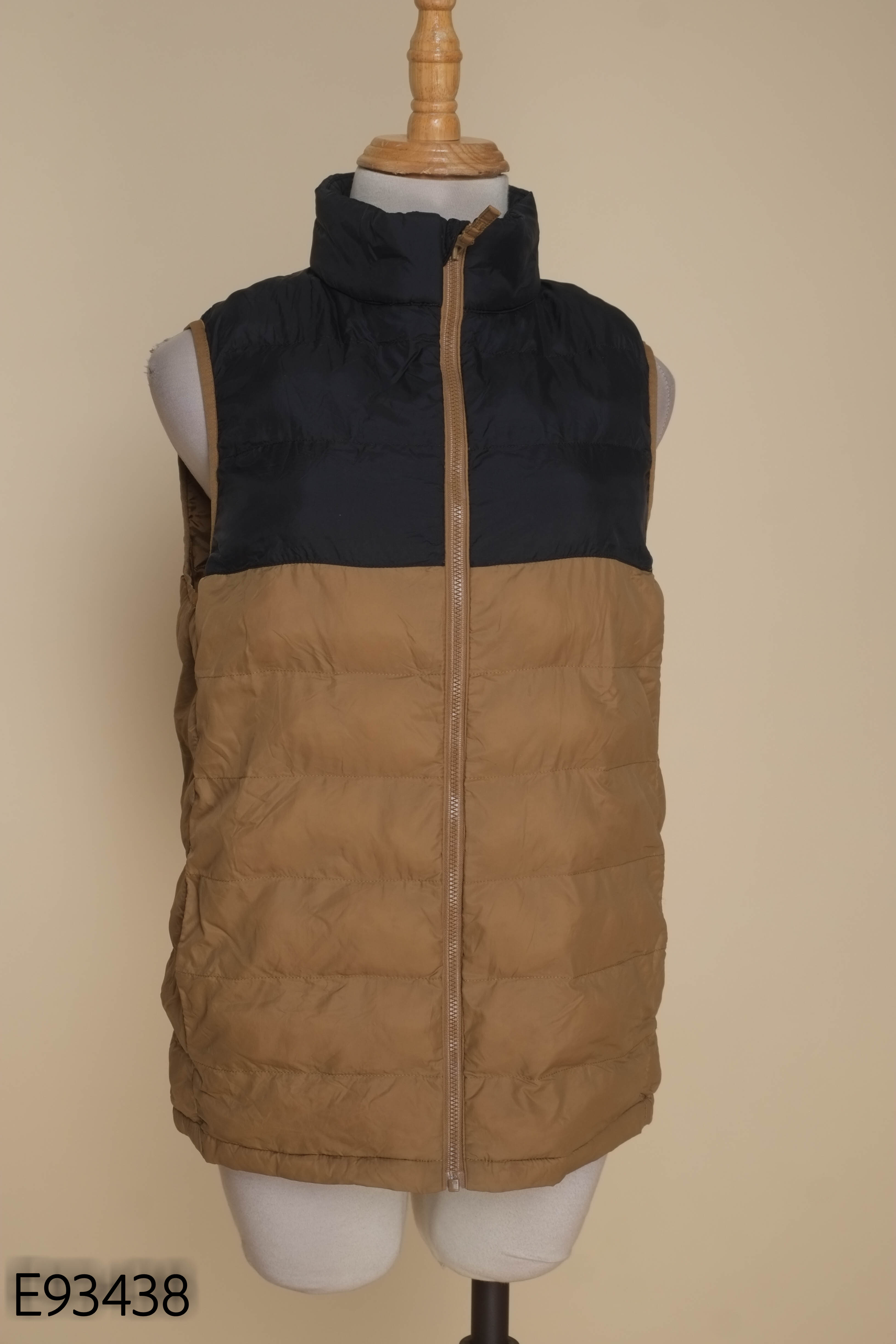 Áo phao nâu UNIQLO gile