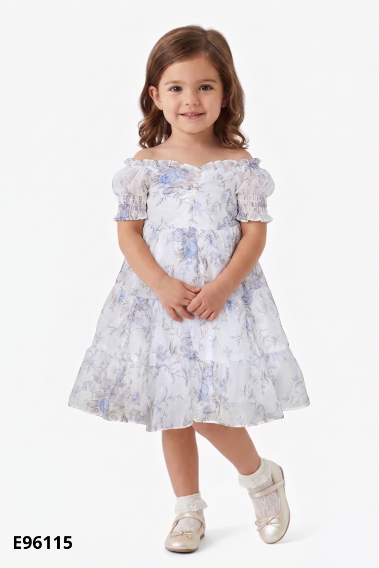 Váy voan trắng họa tiết kid