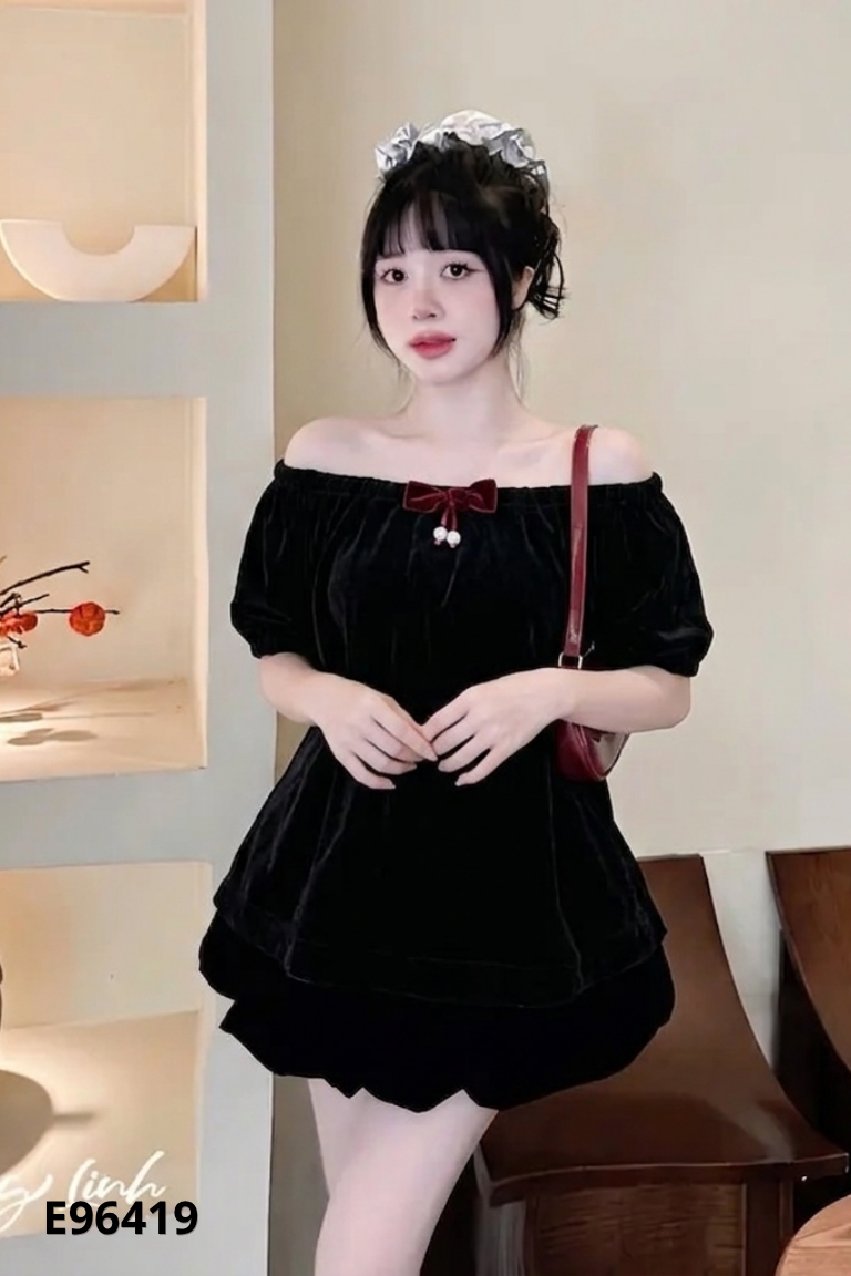 NEWTAG Áo nhung đen LETRANGER nơ đỏ