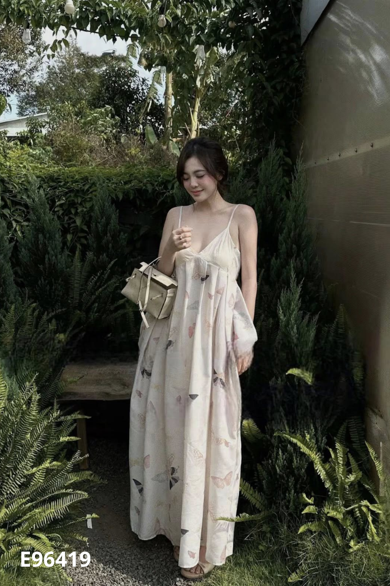 Váy hai dây be họa tiết