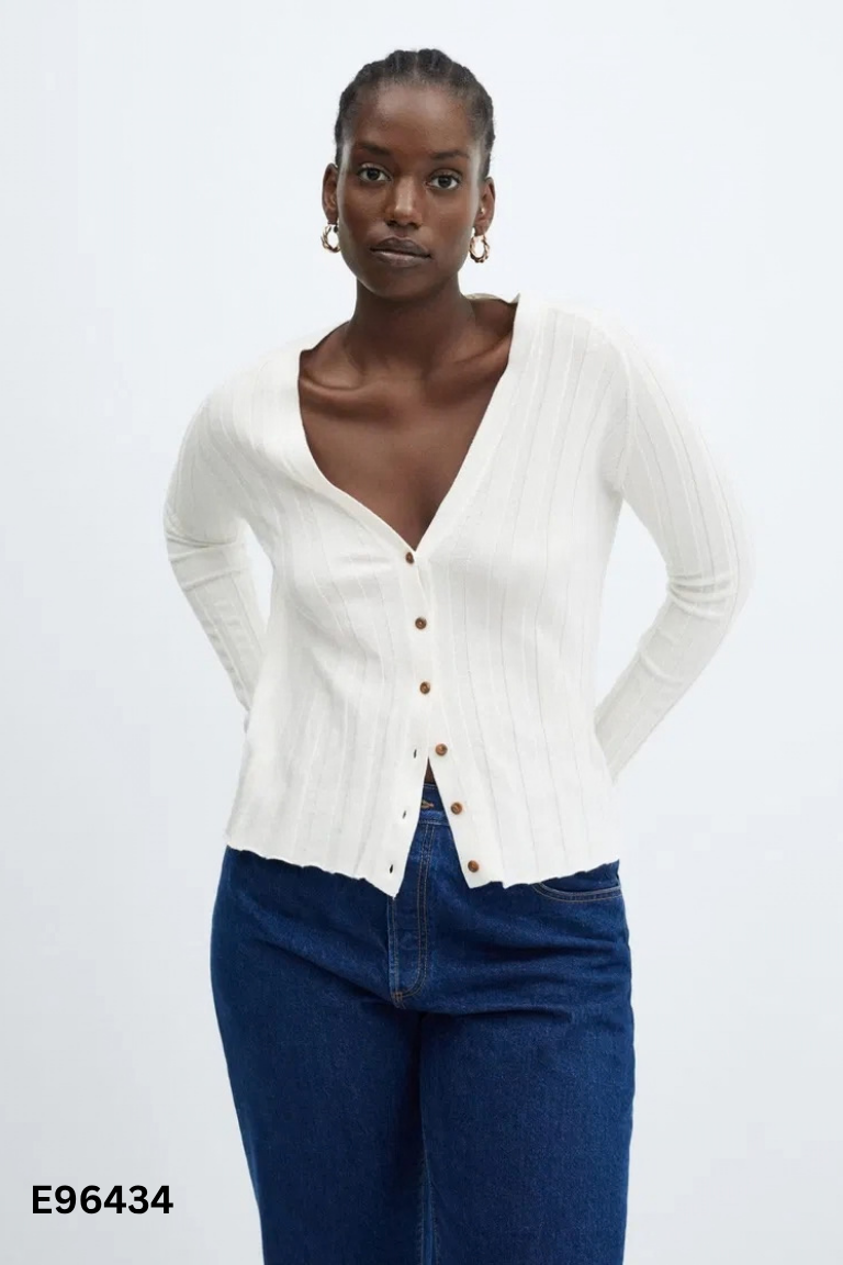 Cardigans MNG trắng cổ tim