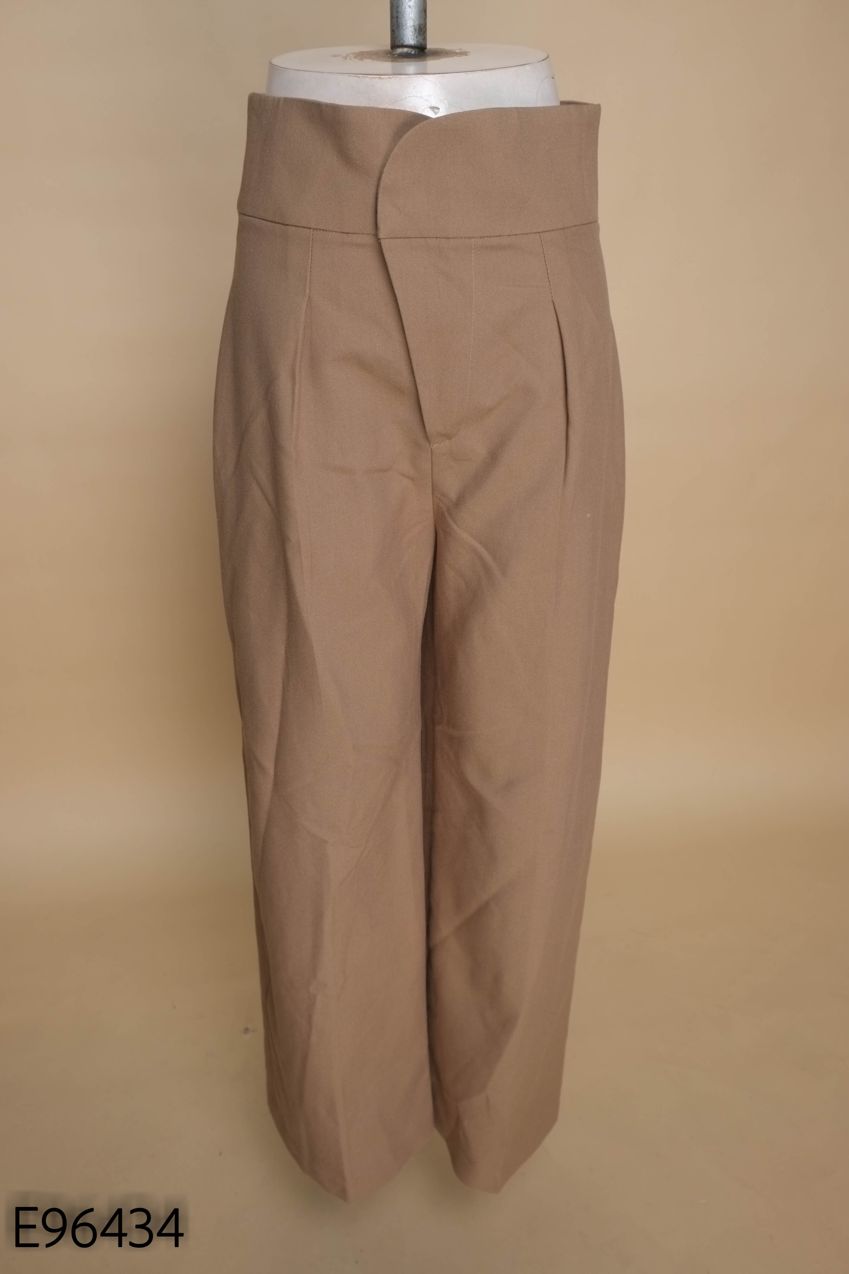 Quần nâu D.CHIC ống suông