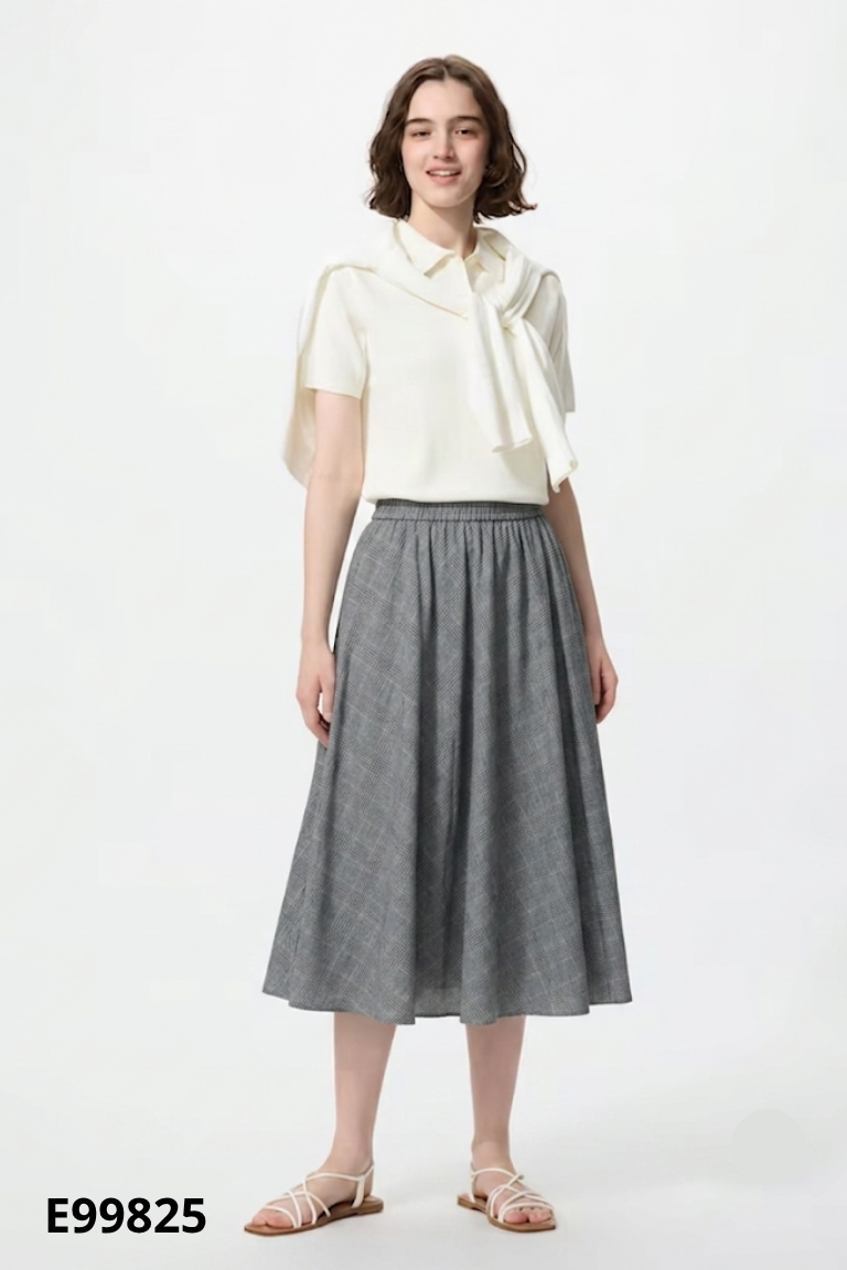 Chân váy UNIQLO xám kẻ caro