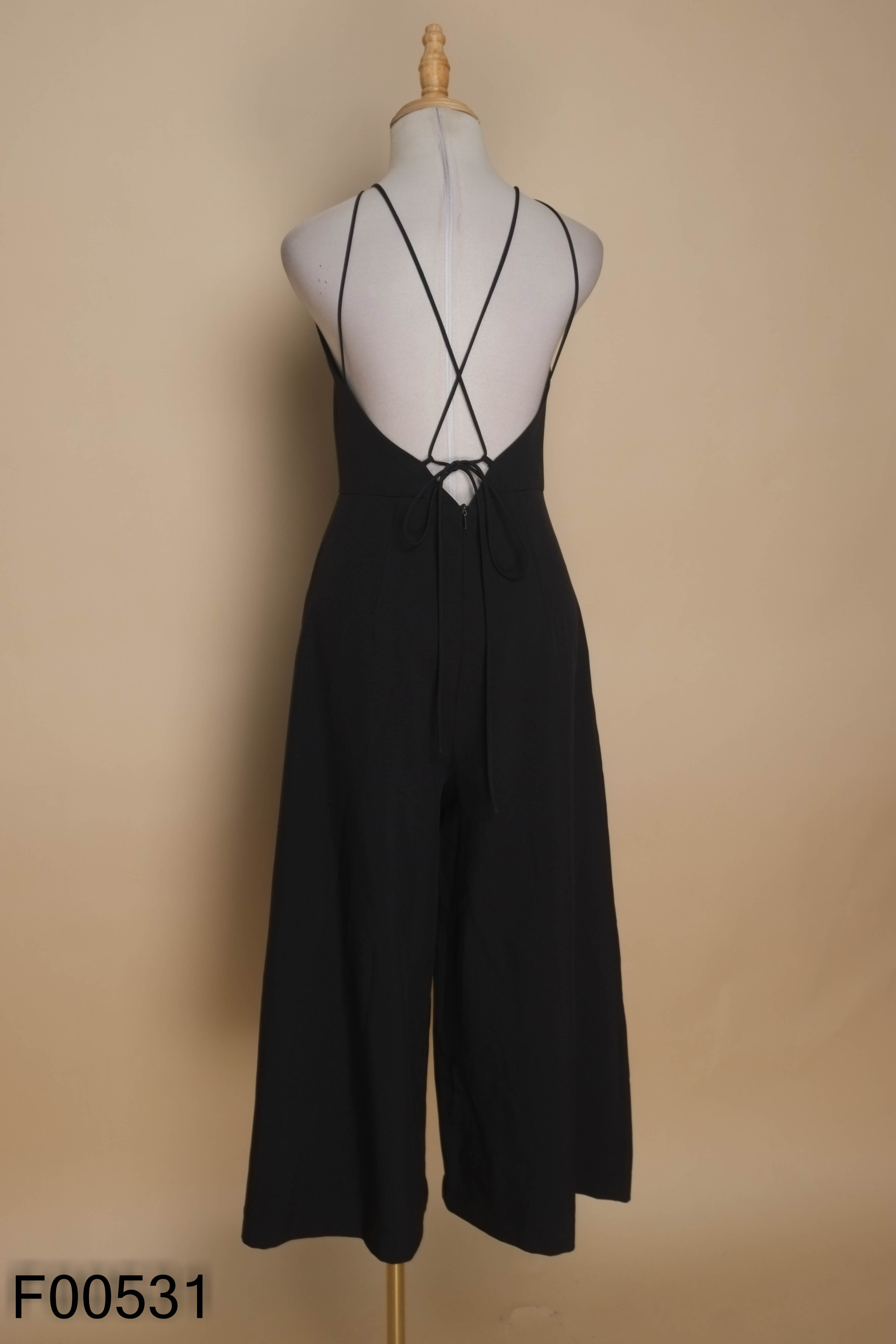 Jumpsuits LOVELL hai dây đen trơn