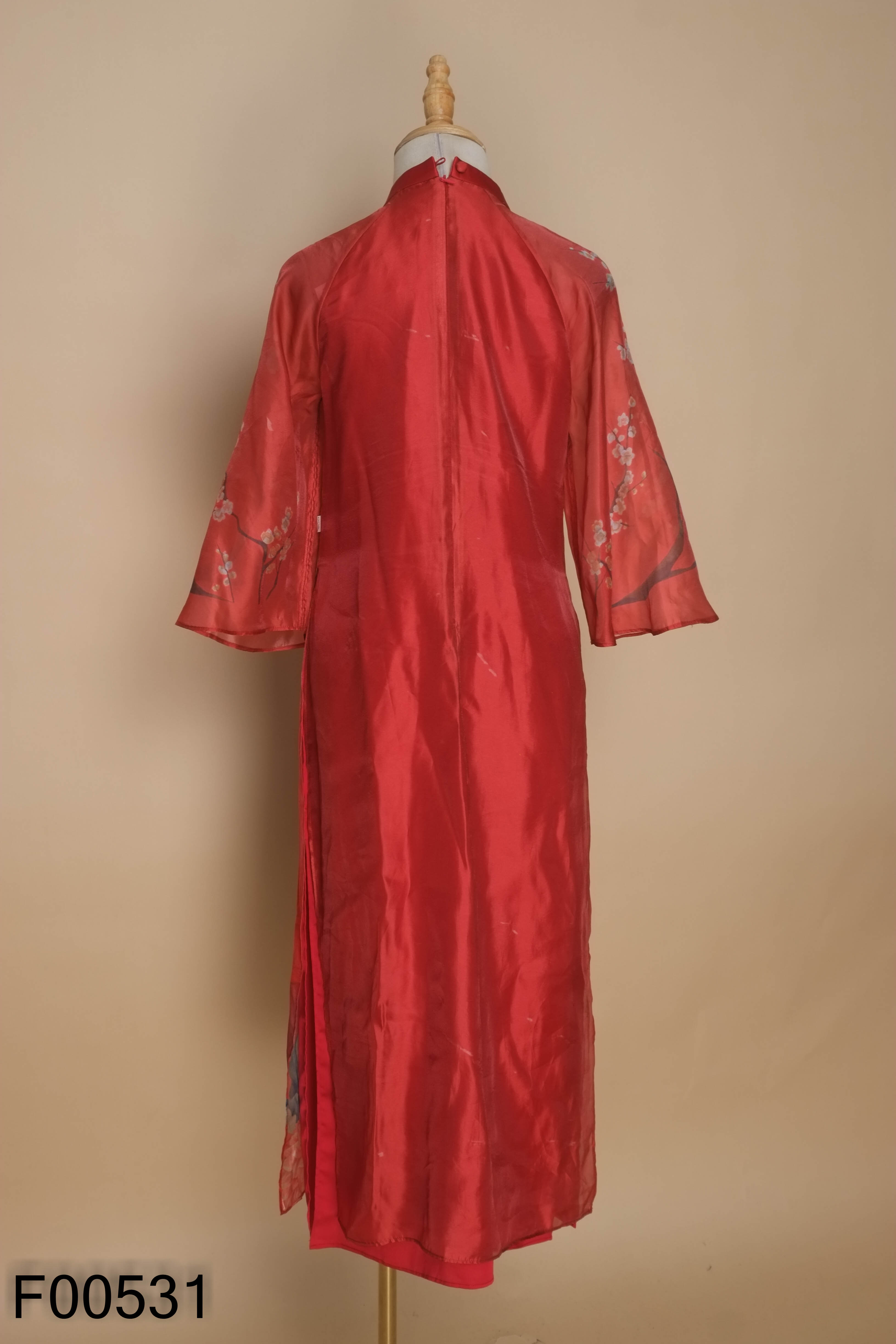 Áo dài D.CHIC đỏ họa tiết