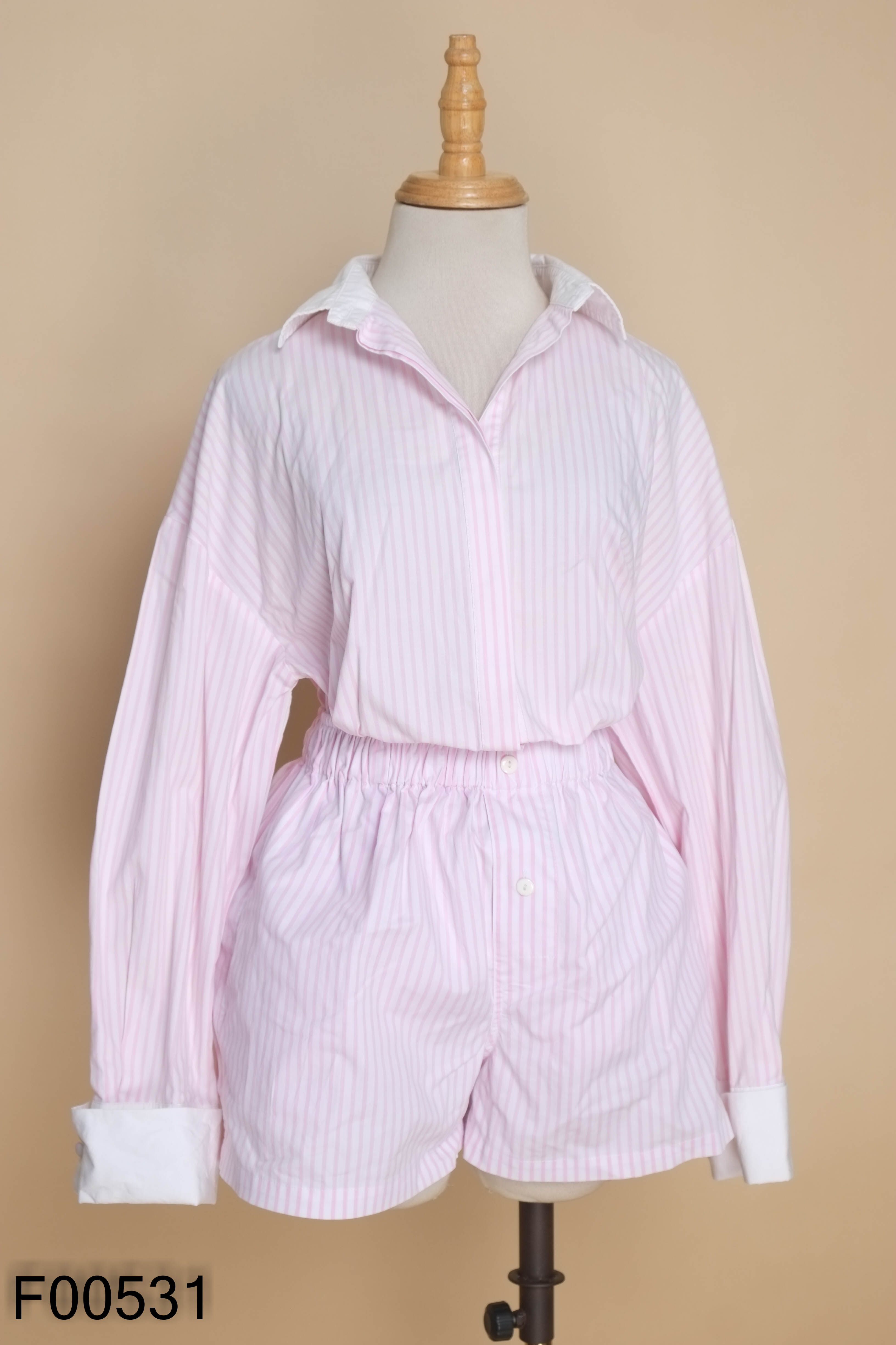 Set Áo sơ mi K CLOSET hồng sọc + quần shorts (cắt tag)