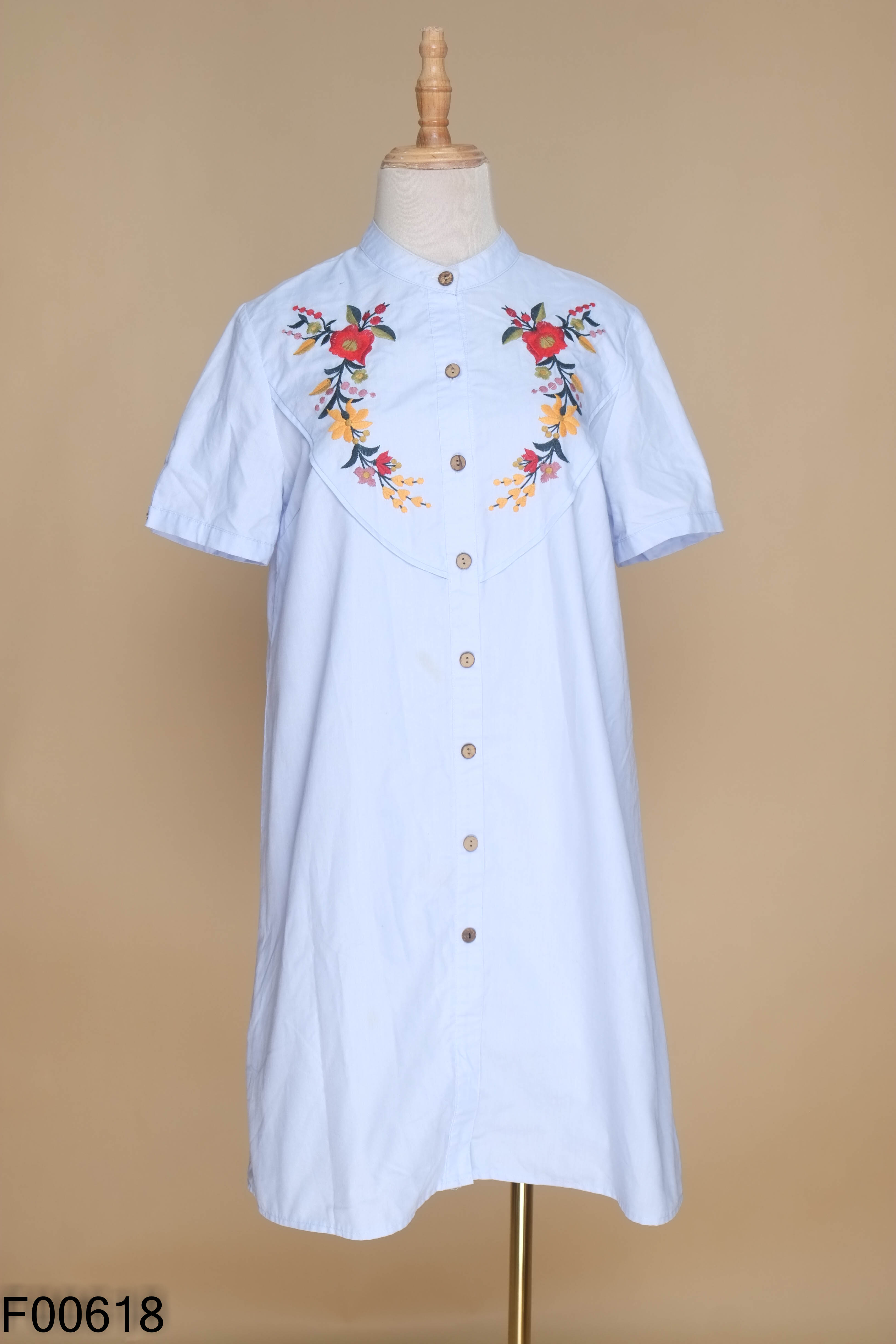 Váy xanh thêu hoa suông ADORE DRESS