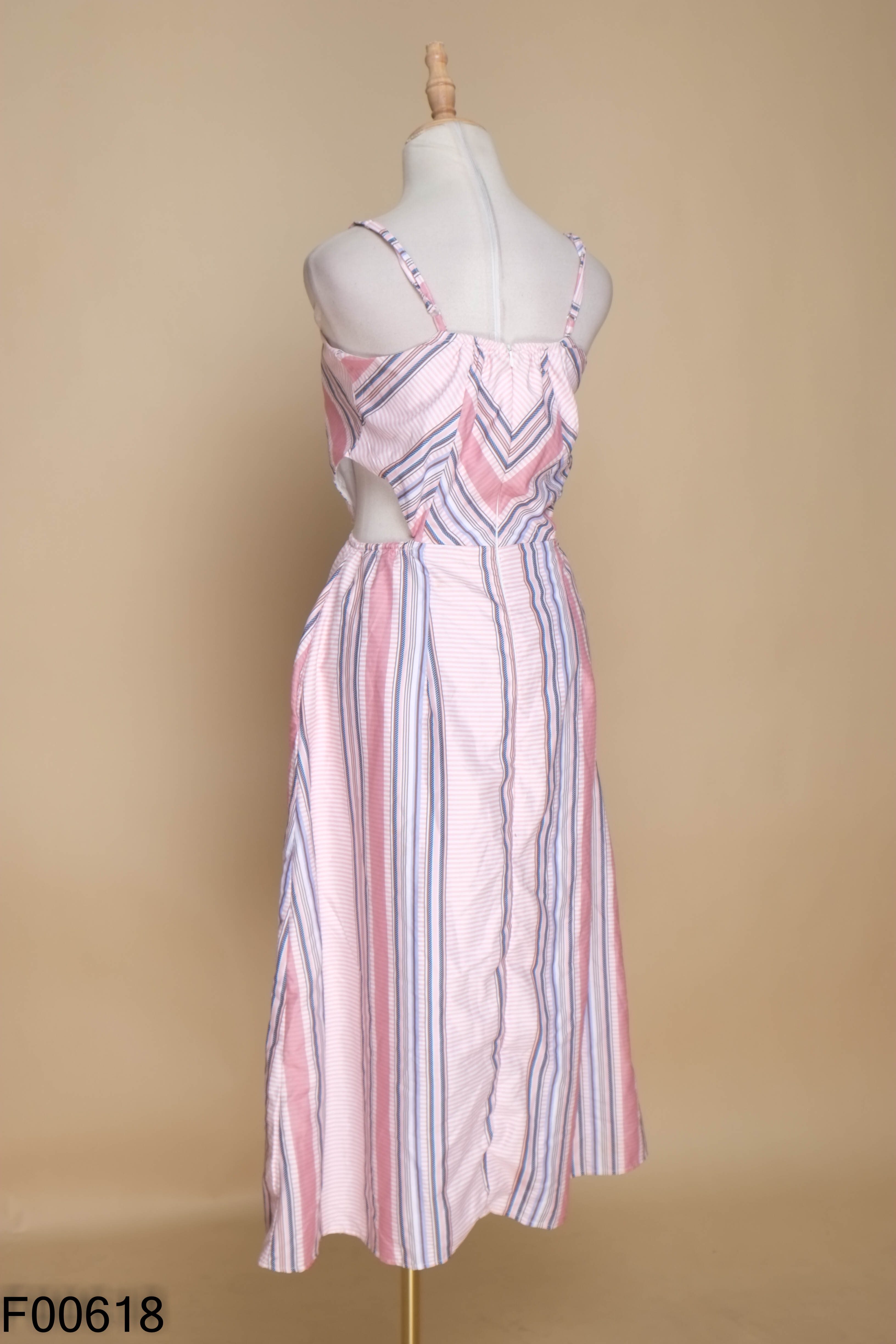 Váy hai dây hồng MIN BOUTIQUE họa tiết kẻ