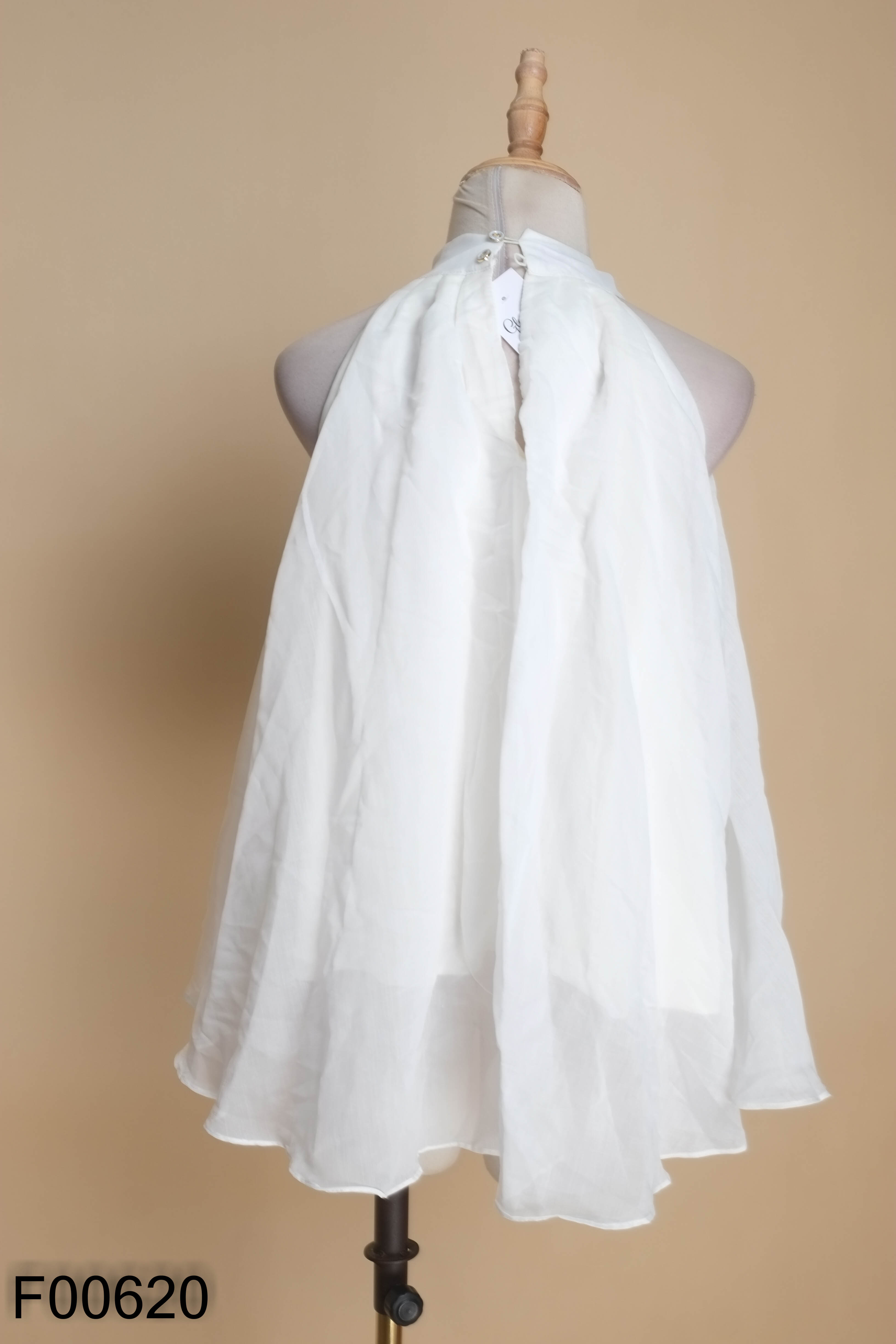 Áo babydoll cổ yếm trắng