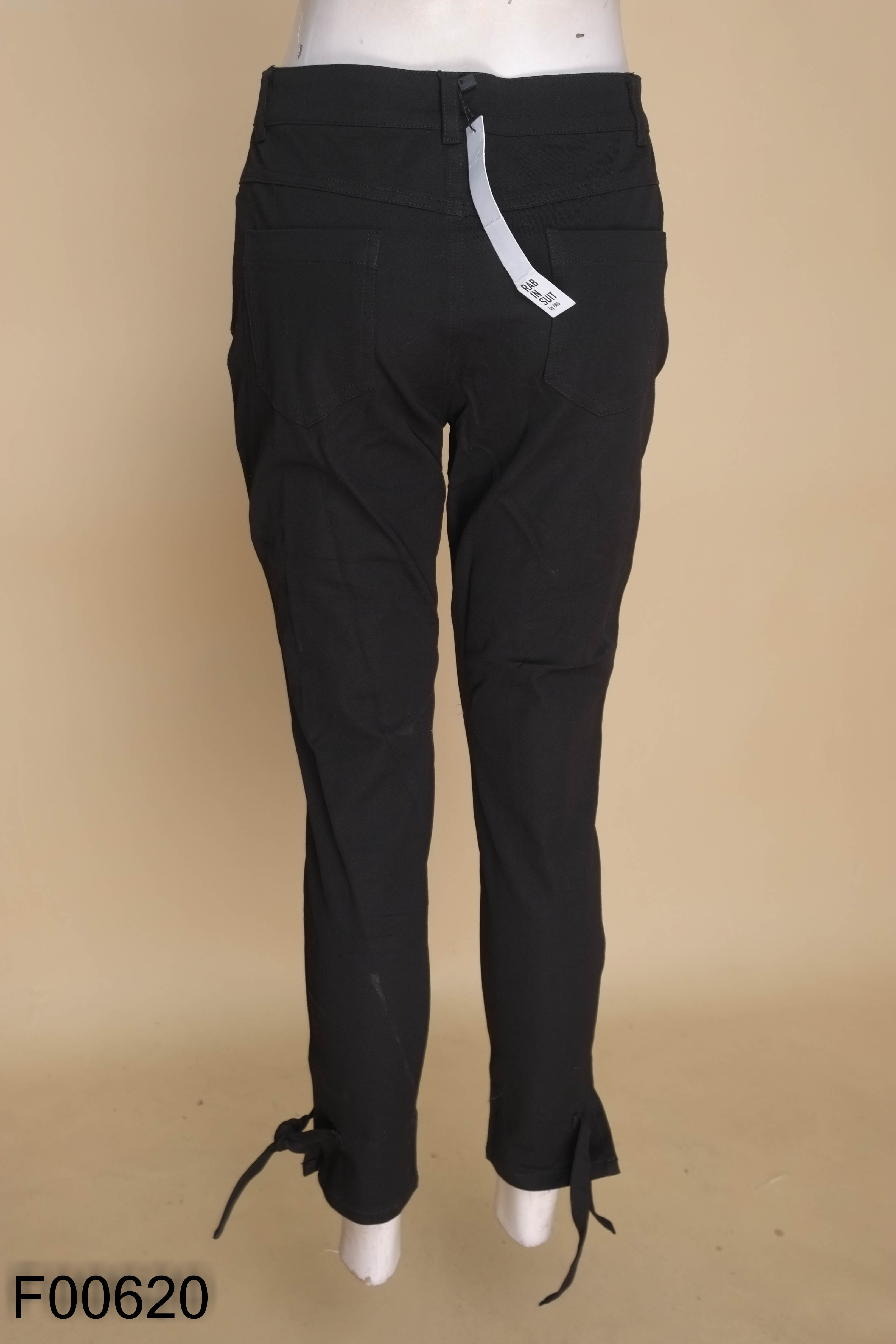 Quần jeans RAB IN SUIT đen